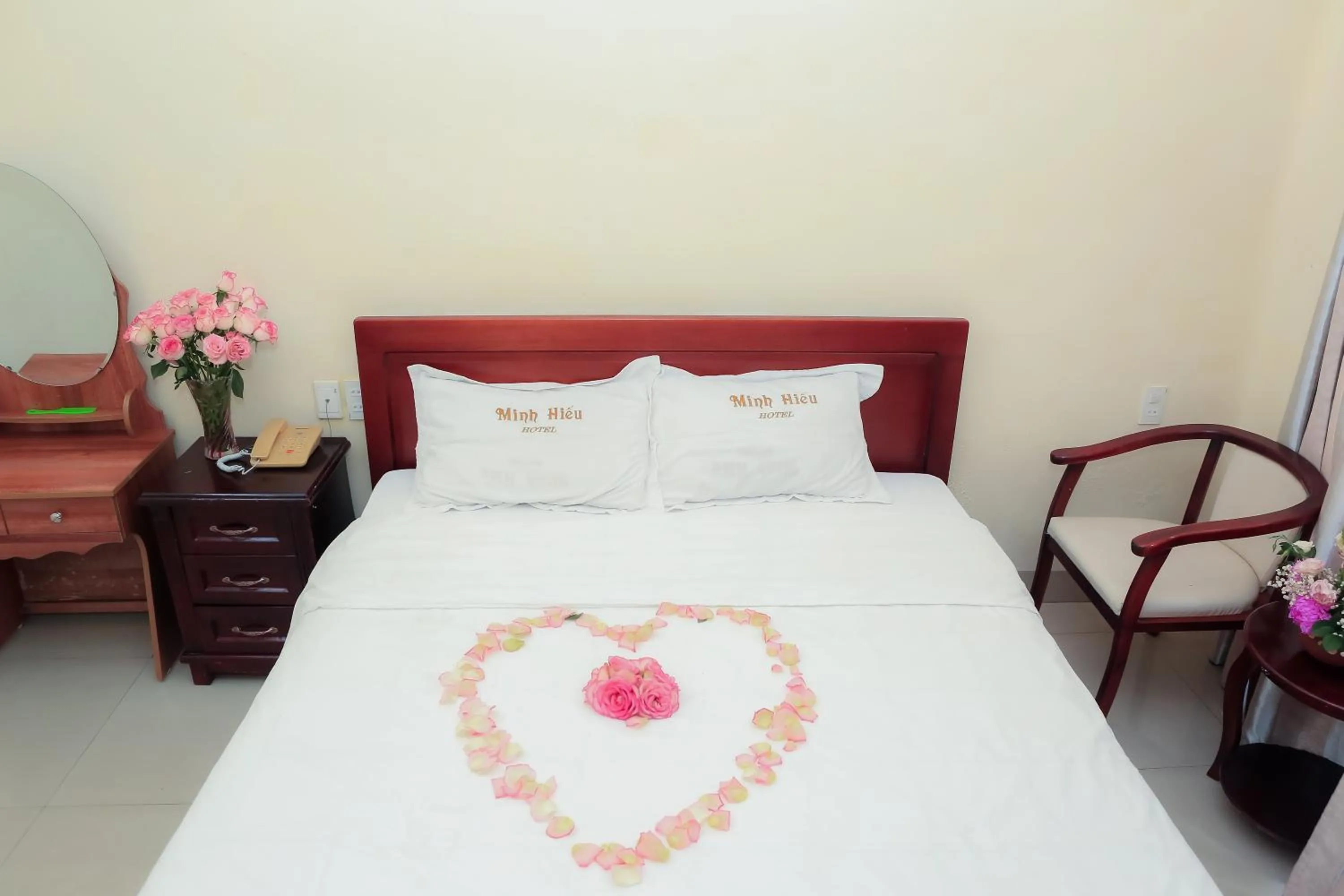 Bed in Minh Hiếu Hotel