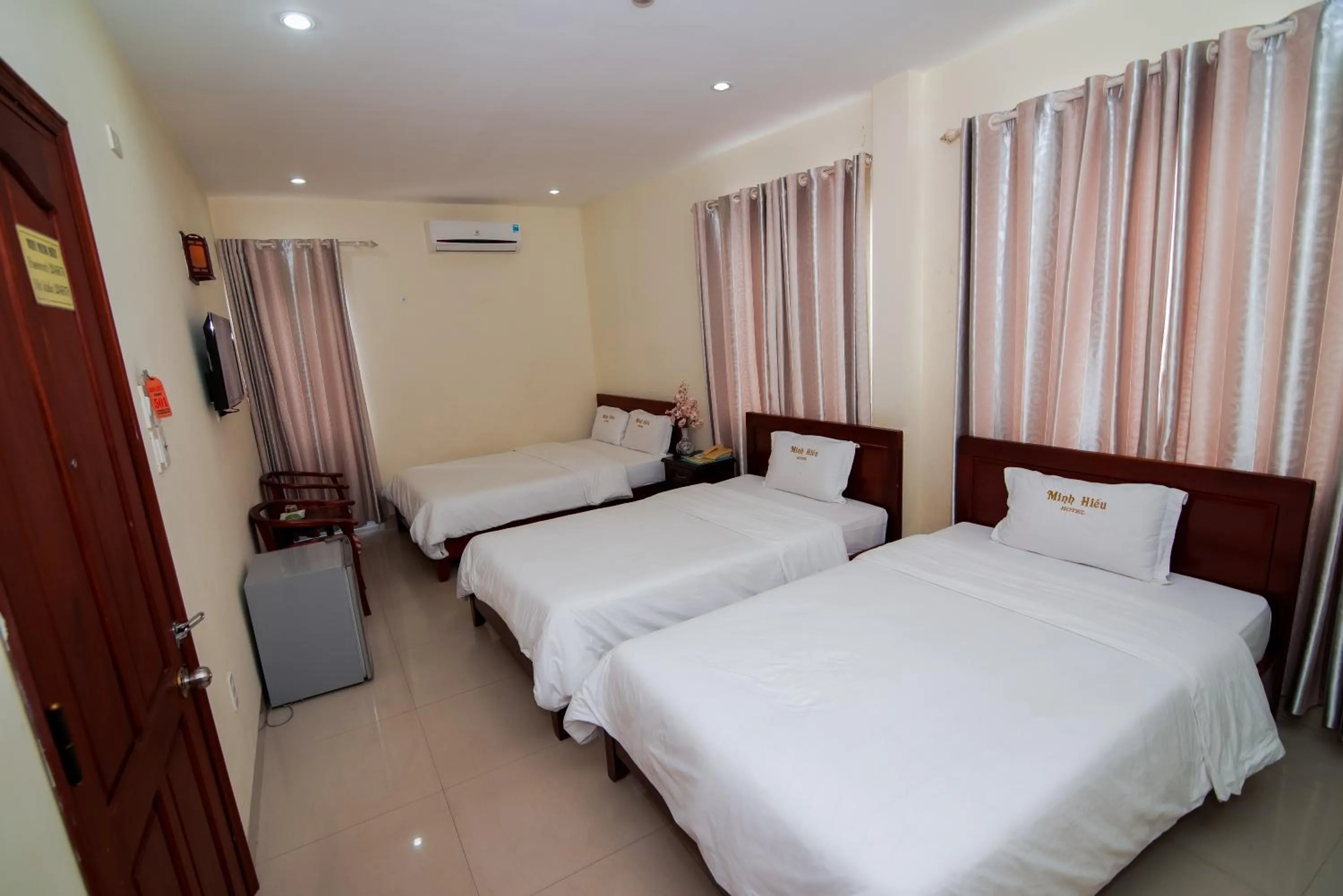 Bed in Minh Hiếu Hotel