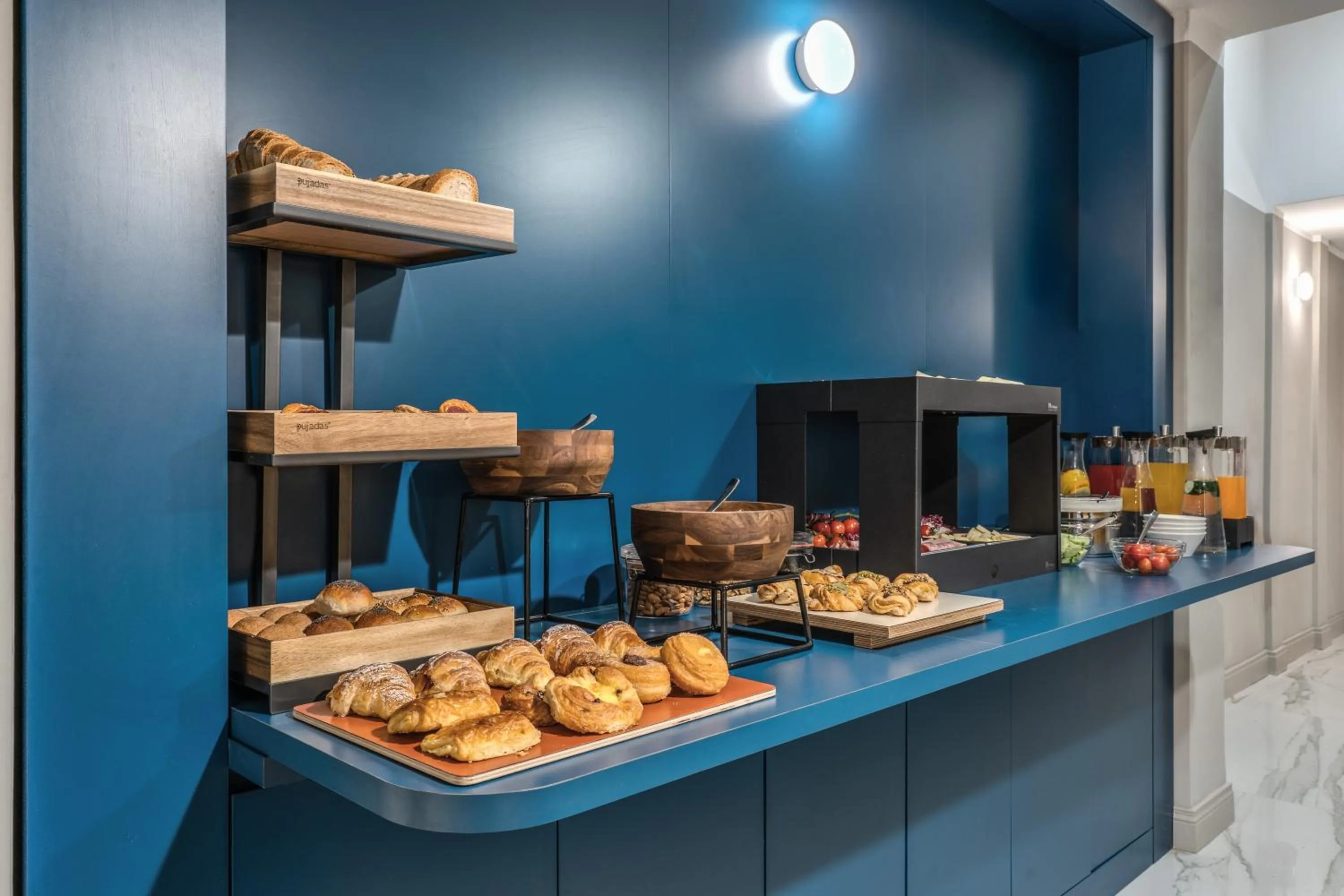 Food and drinks in Hotel XX Settembre