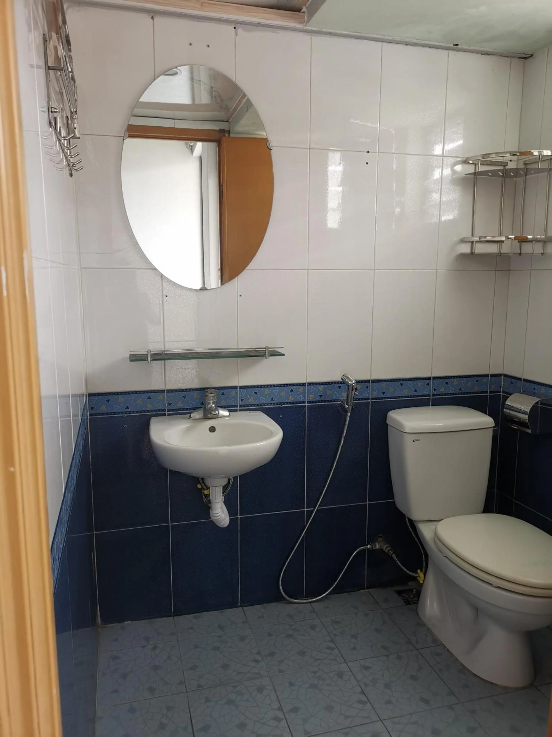 Shower in The La Renta Hotel & Spa