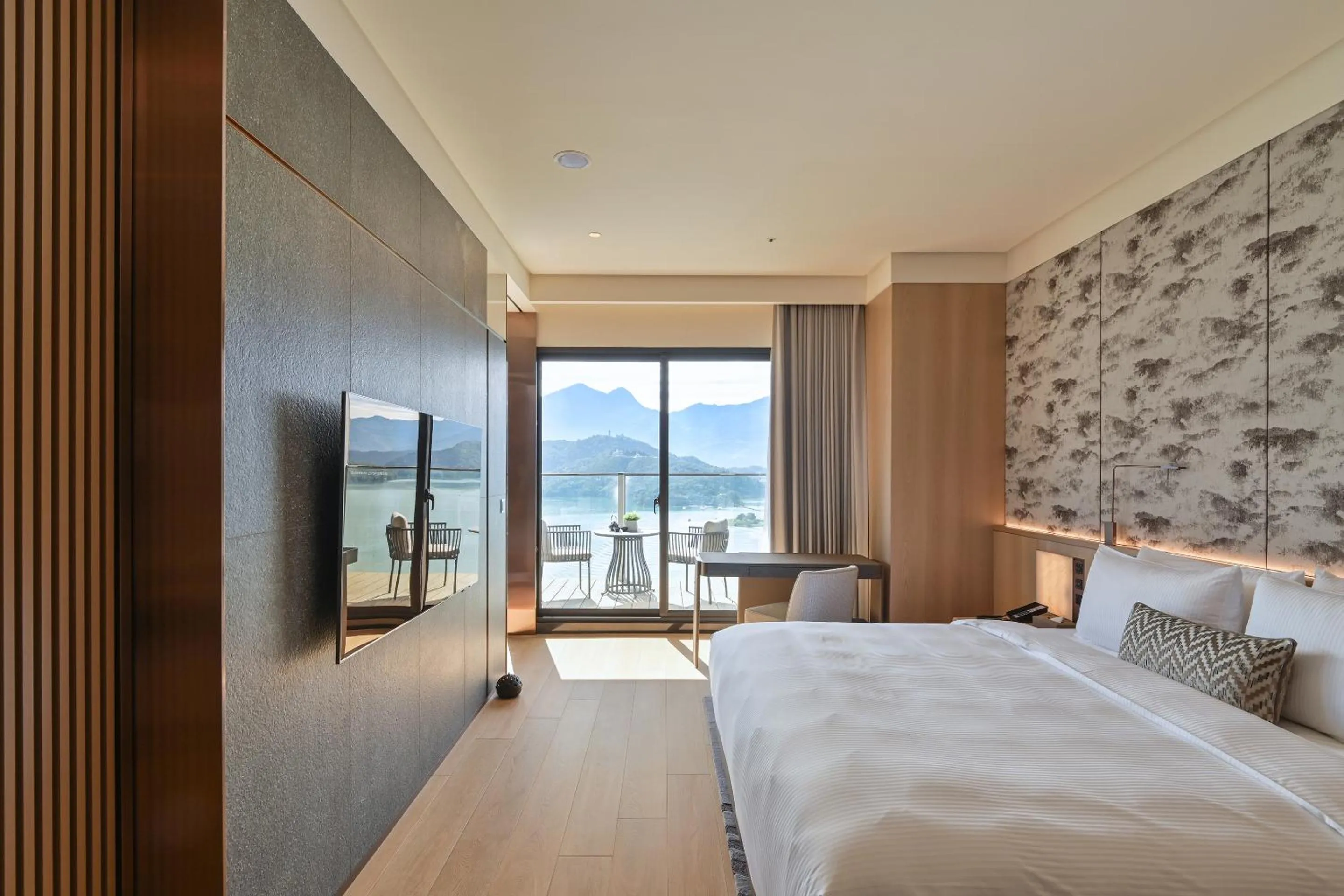 Bed in Grand Hilai Sun Moon Lake