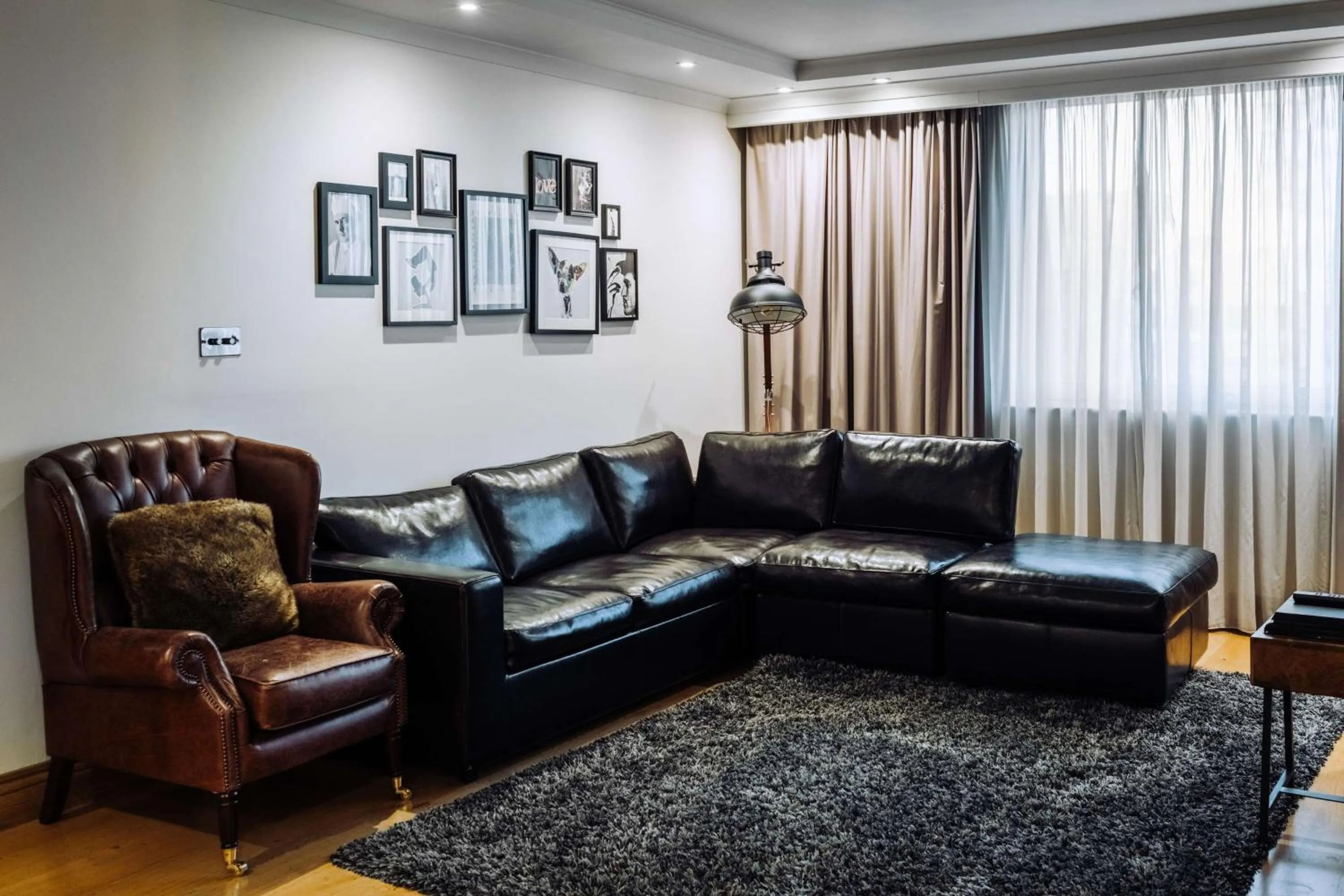 Photo of the whole room in pentahotel Reading