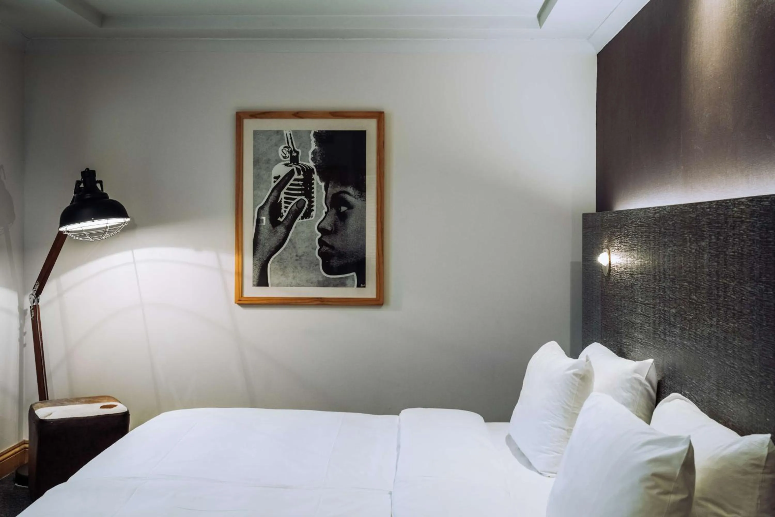 Photo of the whole room, Bed in pentahotel Reading