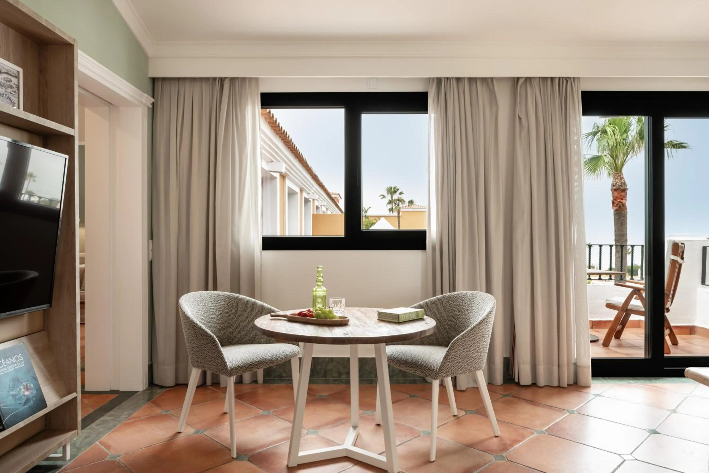 TV and multimedia in Palacio de Sancti Petri, a Gran Meliá - The Leading Hotels of the World