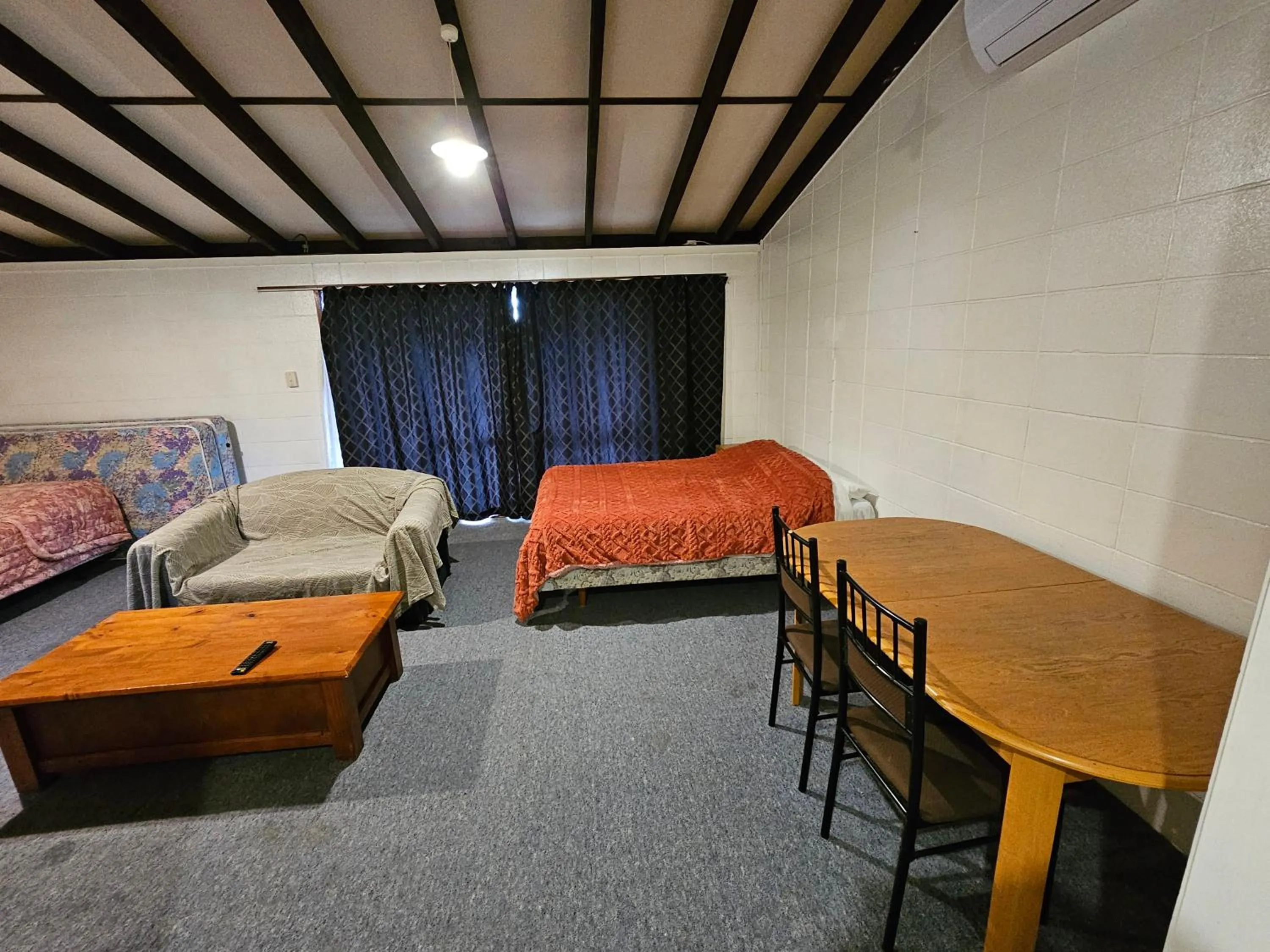 Bed in Amisfield motel