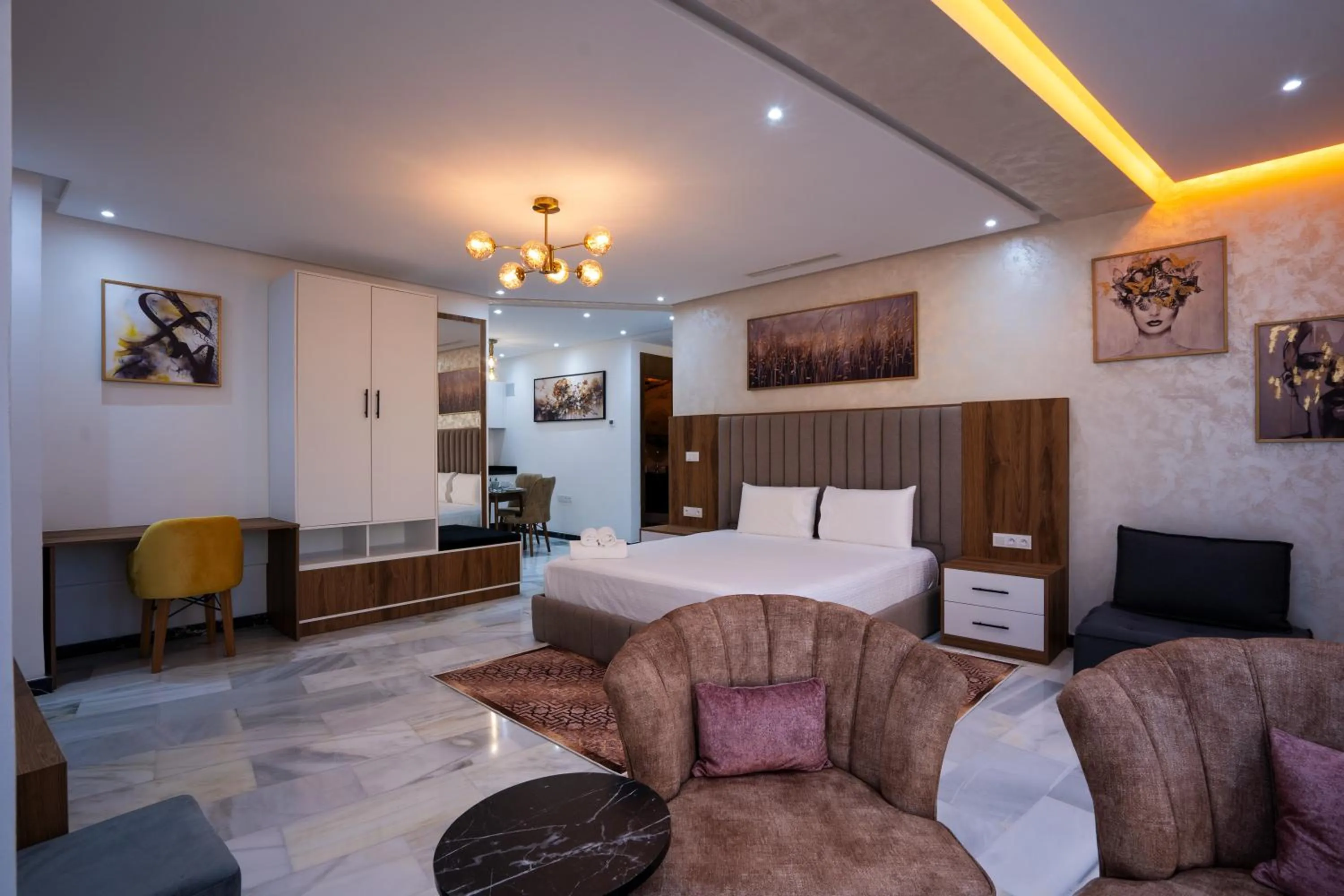 Bed in IMMOKA SUITEs