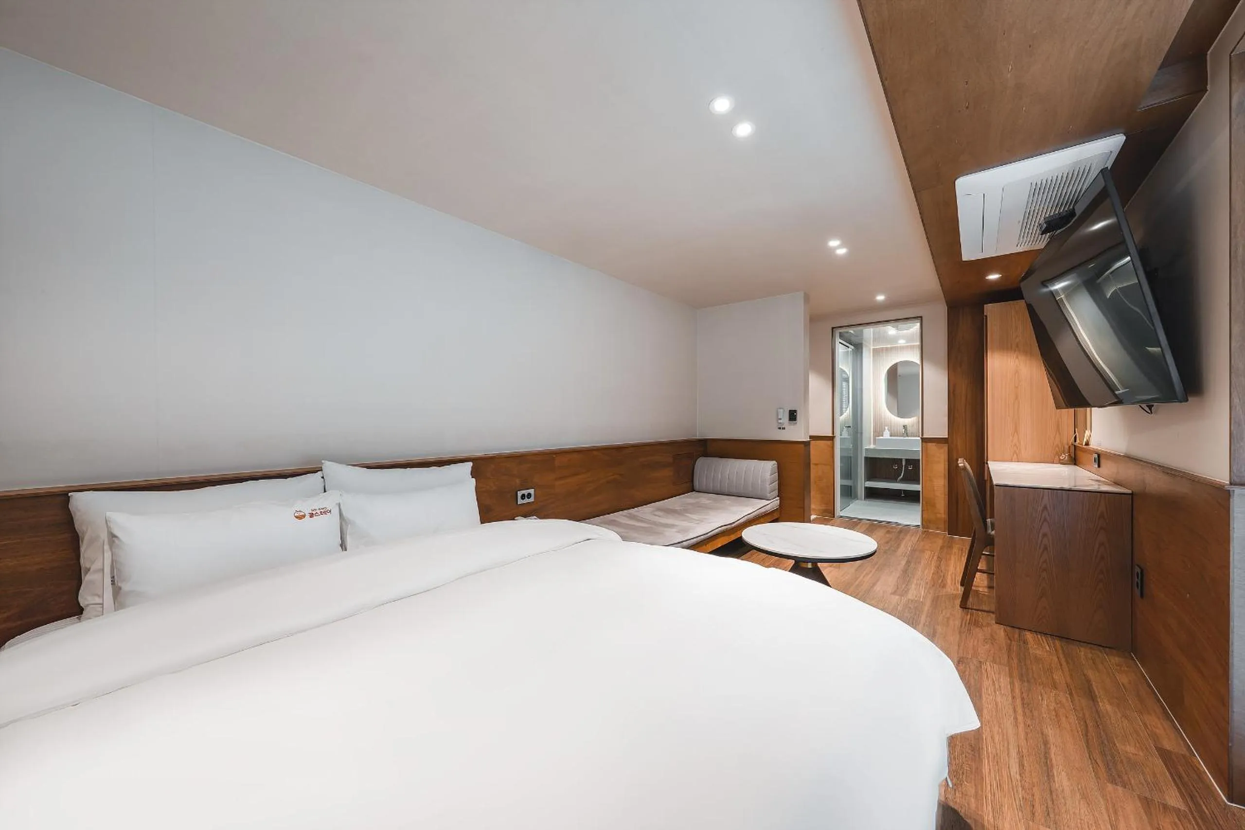 Bed in Gridt Hotel & Home