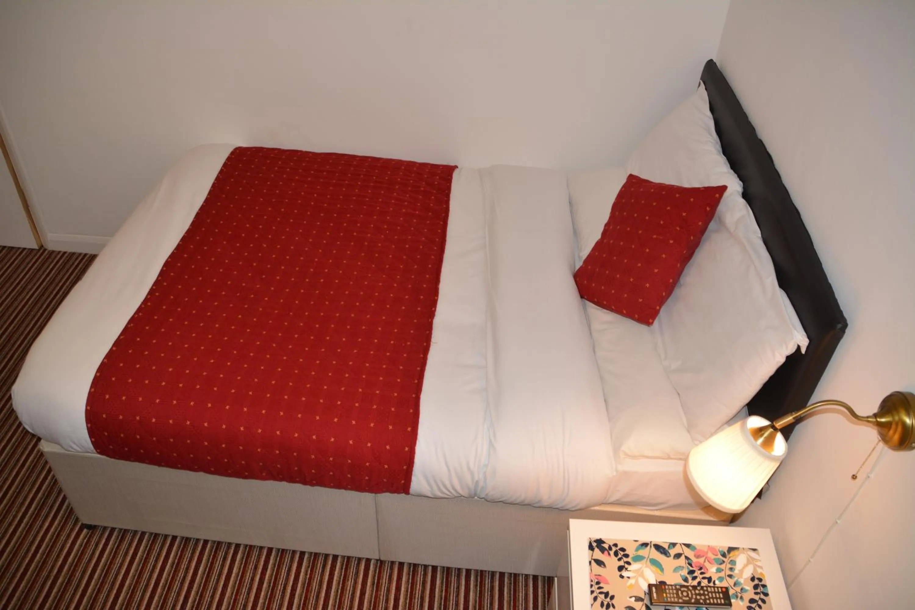 Bed in Bow Guest House