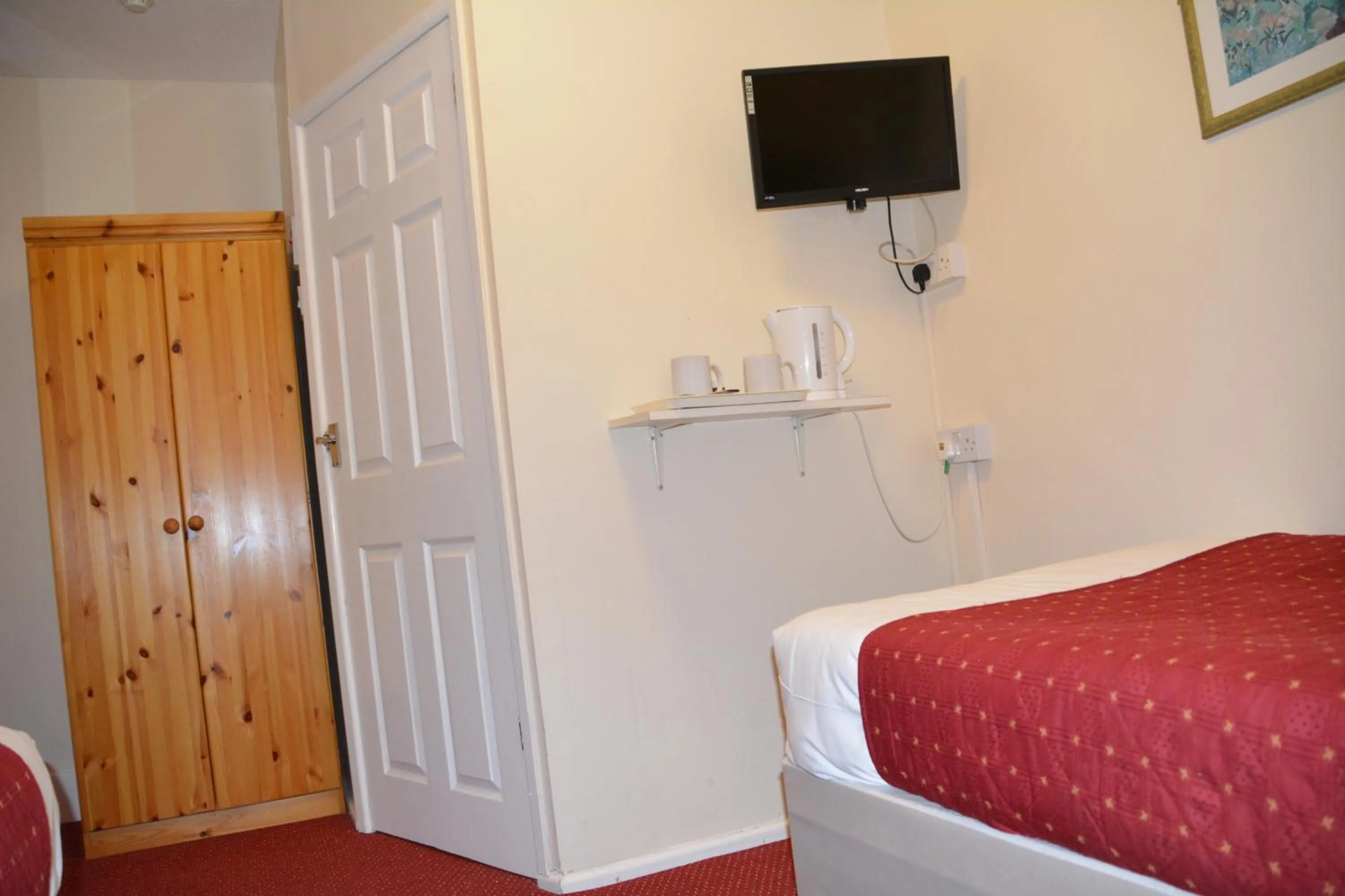 Bedroom, Bed in Bow Guest House