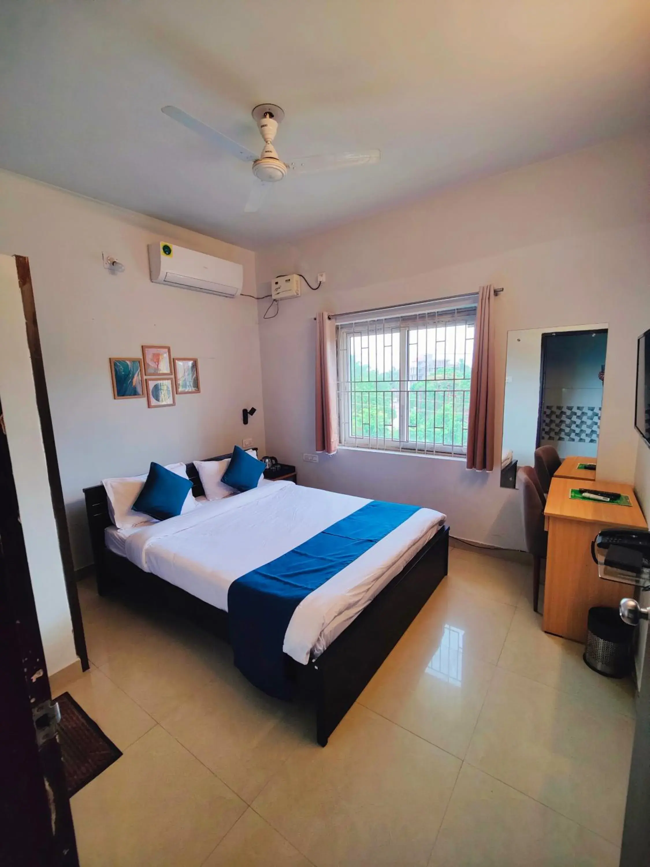 Bed in 488, The Nook Bed in 488, The Nook