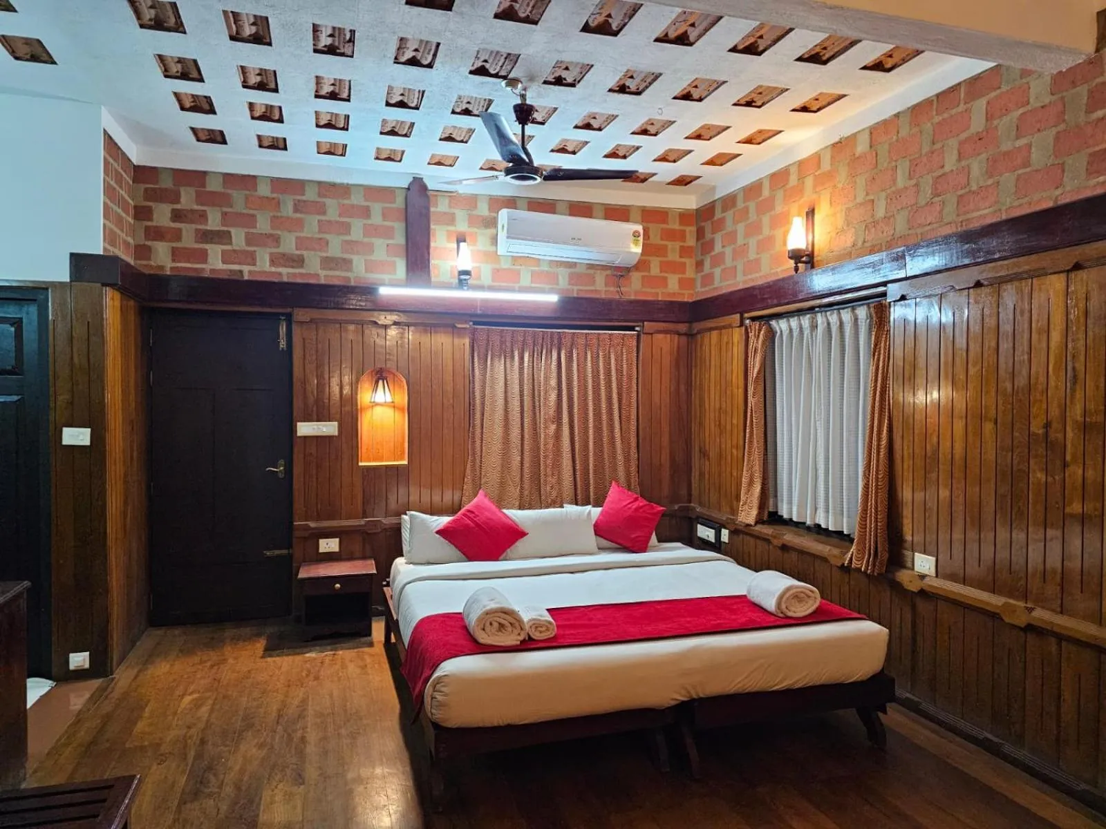Bedroom, Bed in God's Own country Kovalam By Bestinn Leisure