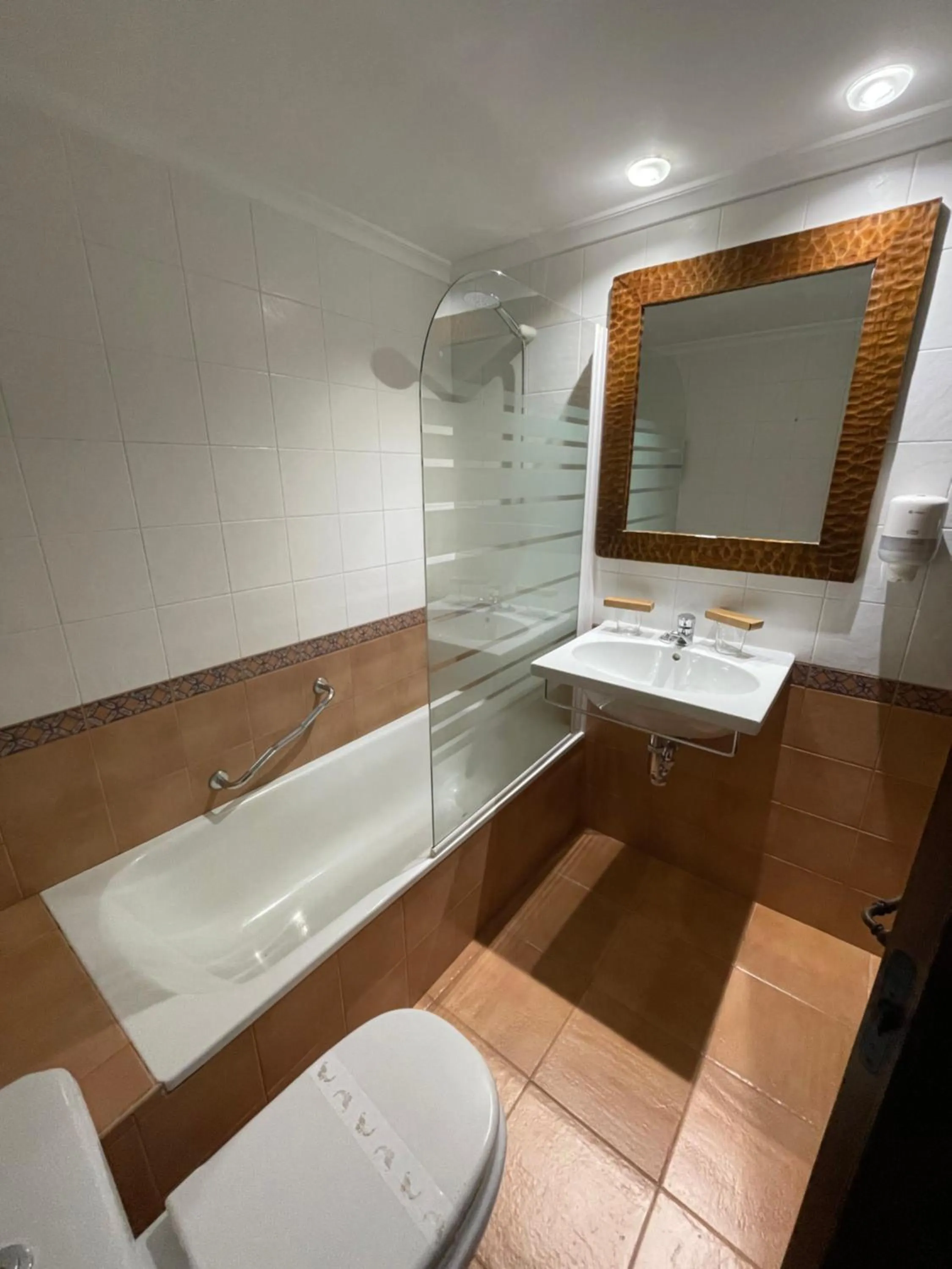 Bathroom in Hotel Castillo Valdés Salas