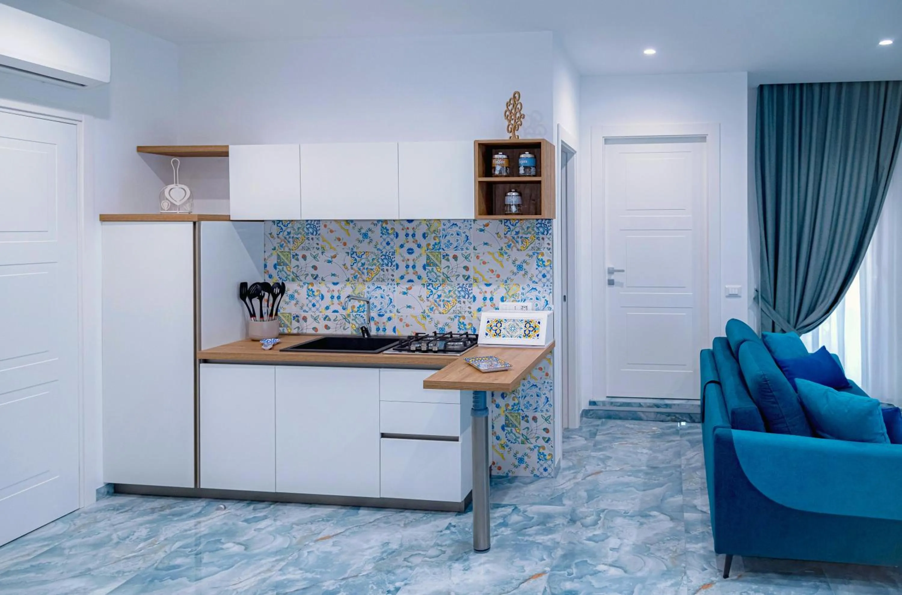 Kitchen or kitchenette in Maison Matie B&B Ercolano