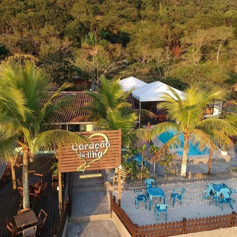 Restaurant/places to eat in Pousada Coração da Ilha