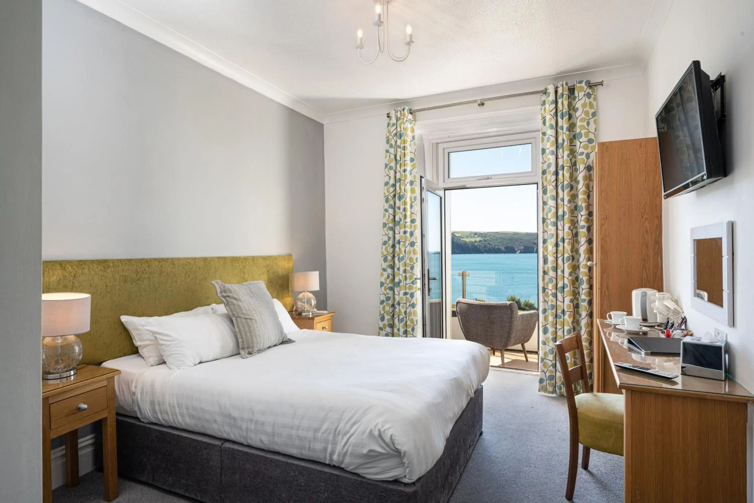 Double or Twin Room with Balcony in The Cliff Hotel & Spa Double or Twin Room with Balcony in The Cliff Hotel & Spa