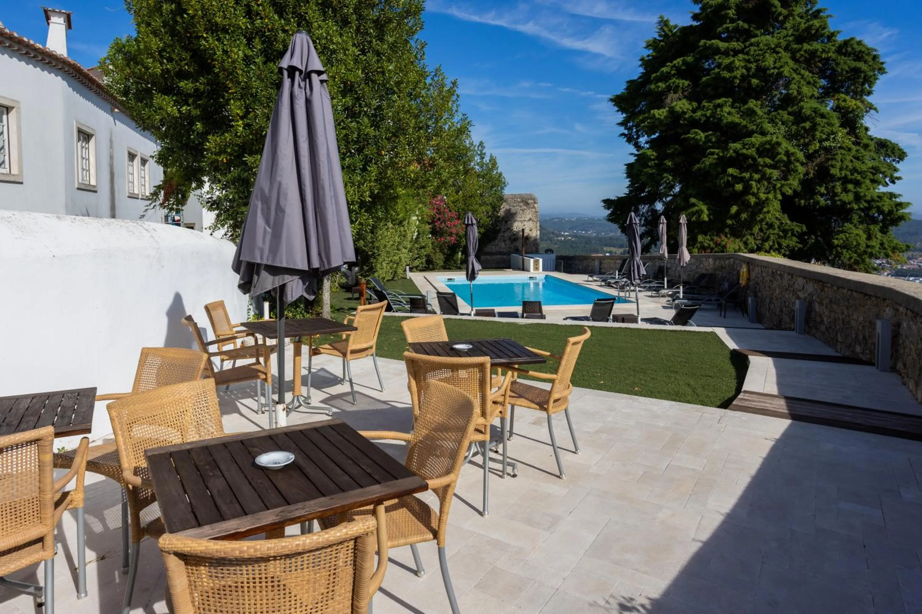 Swimming pool in Pousada de Ourém - Fátima