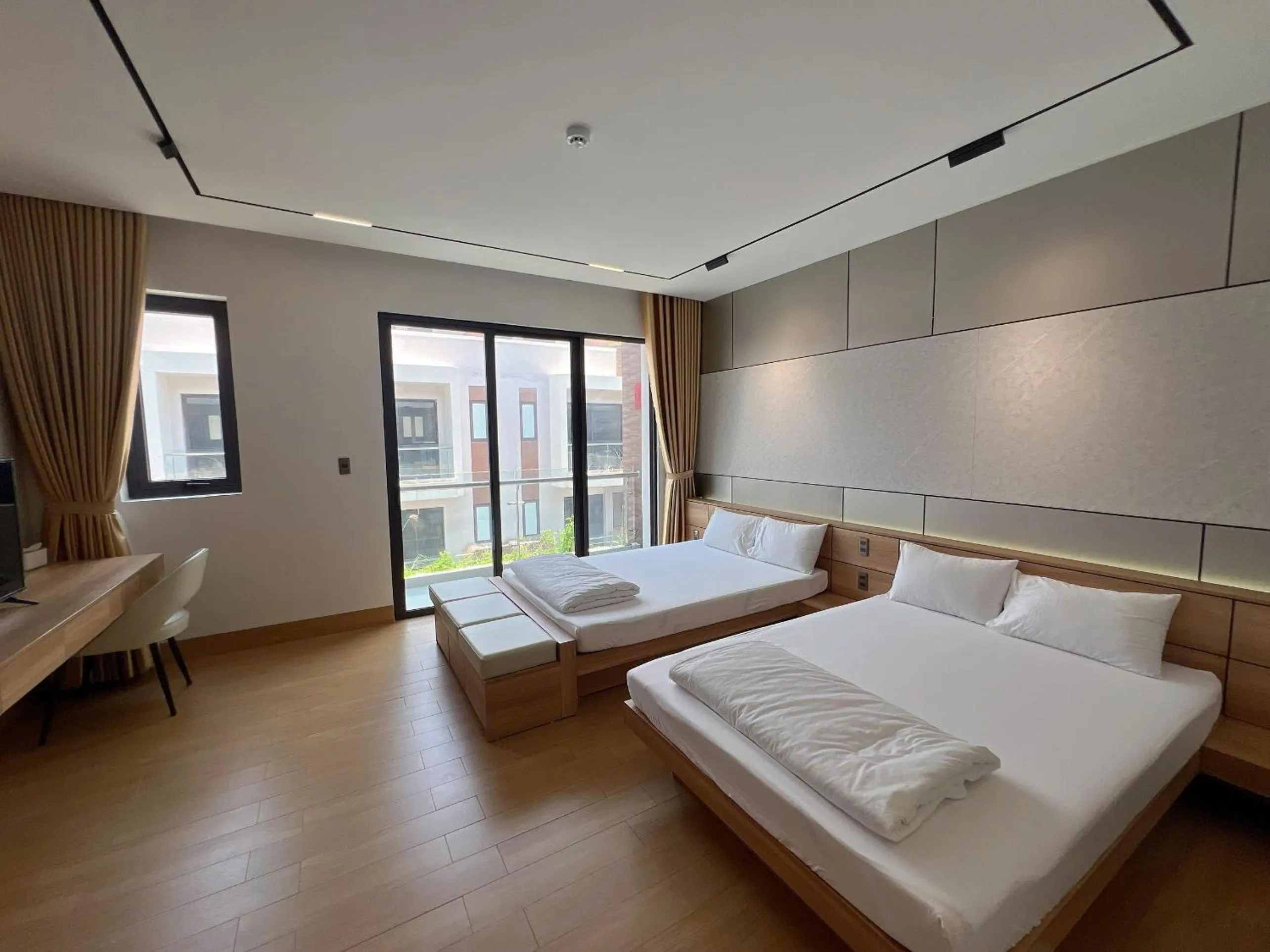 Bedroom, Bed in C&M Hotel