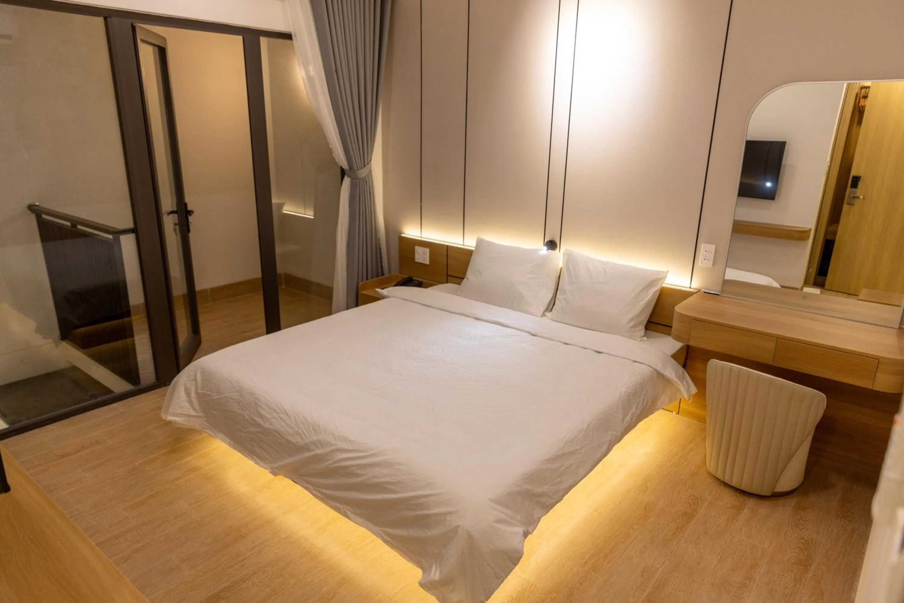 Bedroom, Bed in C&M Hotel