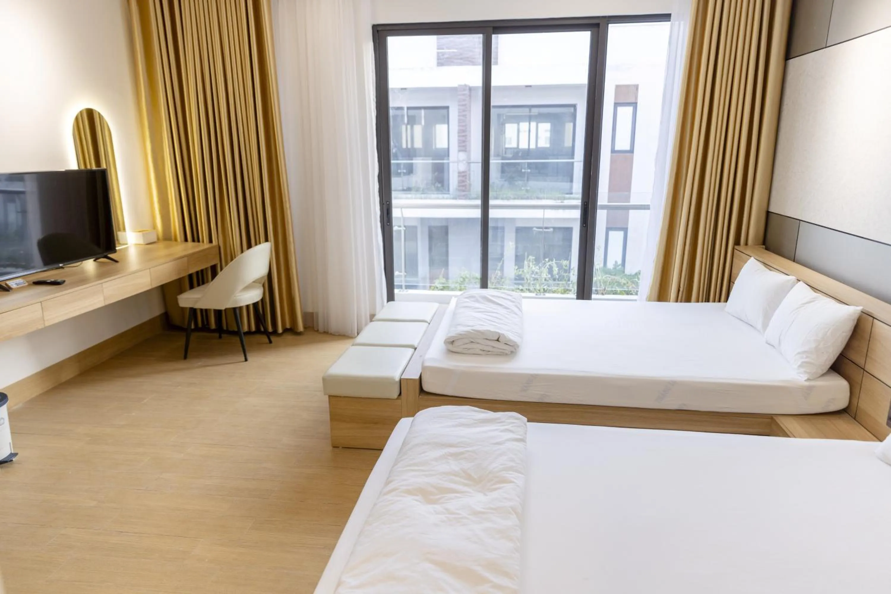 Bedroom, Bed in C&M Hotel