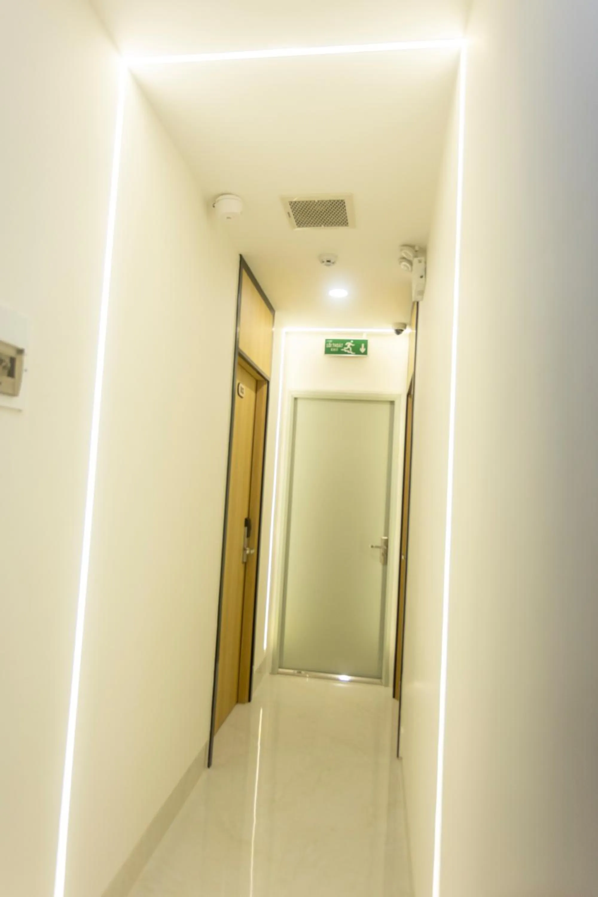 Communal lounge/ TV room in C&M Hotel