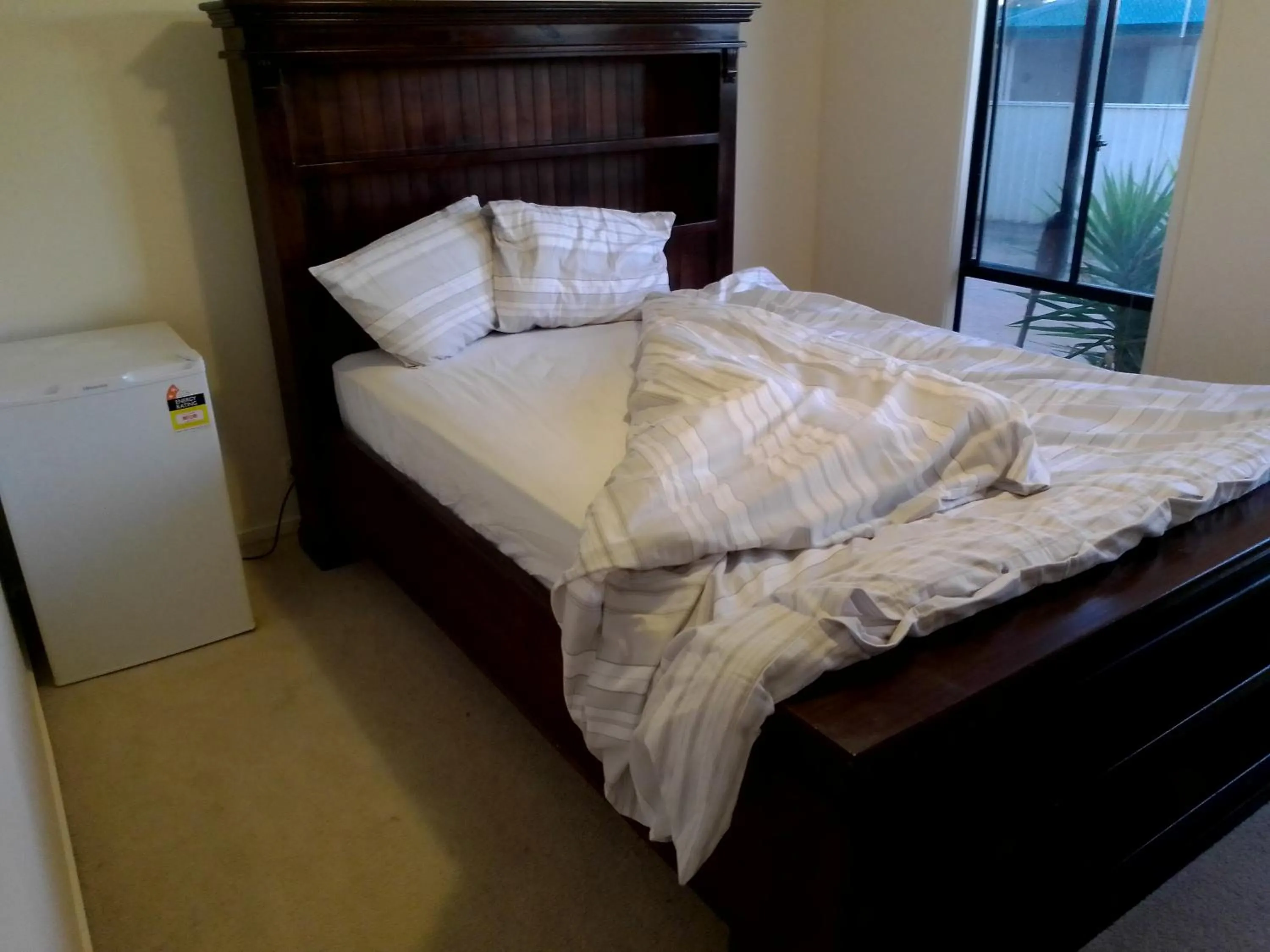 Double Room with Shared Bathroom - single occupancy in Budget Ceduna Homestay