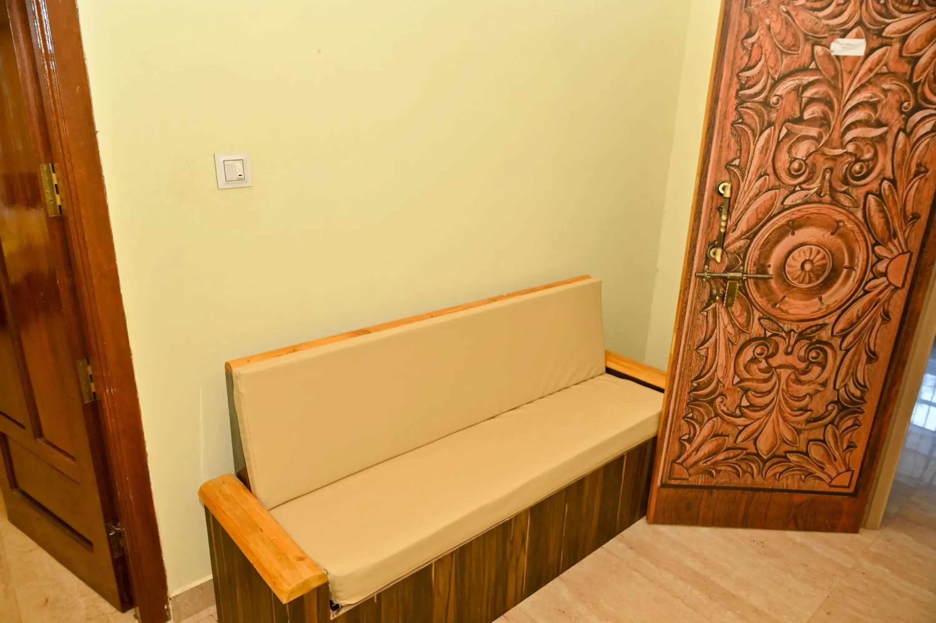 Deluxe Room (2 Adults + 1 Child) in NAVARATHNA International resort Deluxe Room (2 Adults + 1 Child) in NAVARATHNA International resort