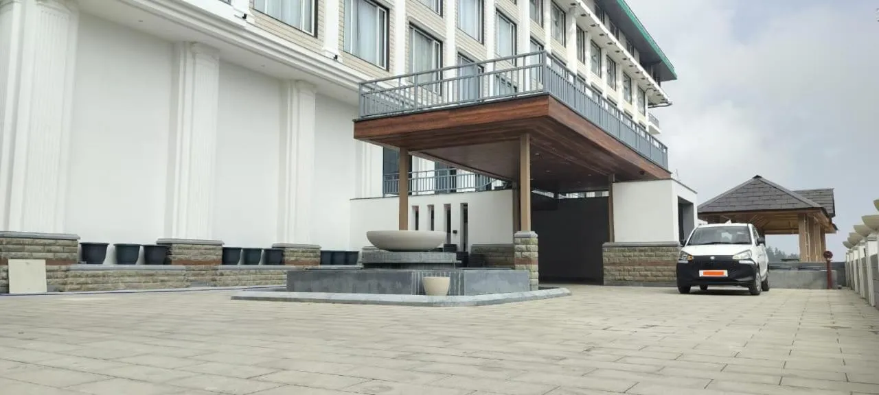 Parking in Hotel Greenberry Narkanda