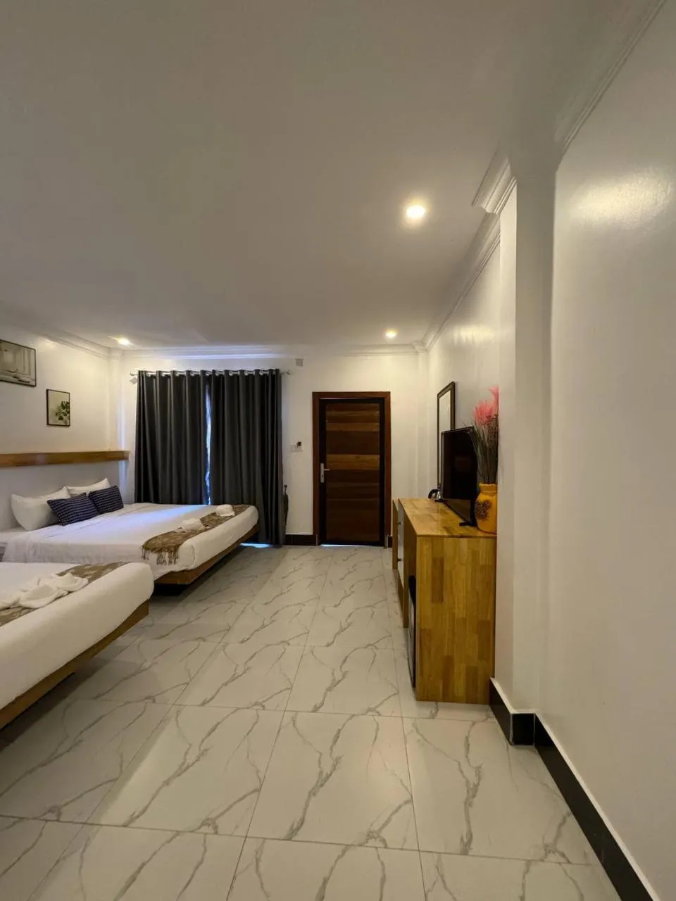 Photo of the whole room, Bed in SAMOT KHSACH RESORT ll