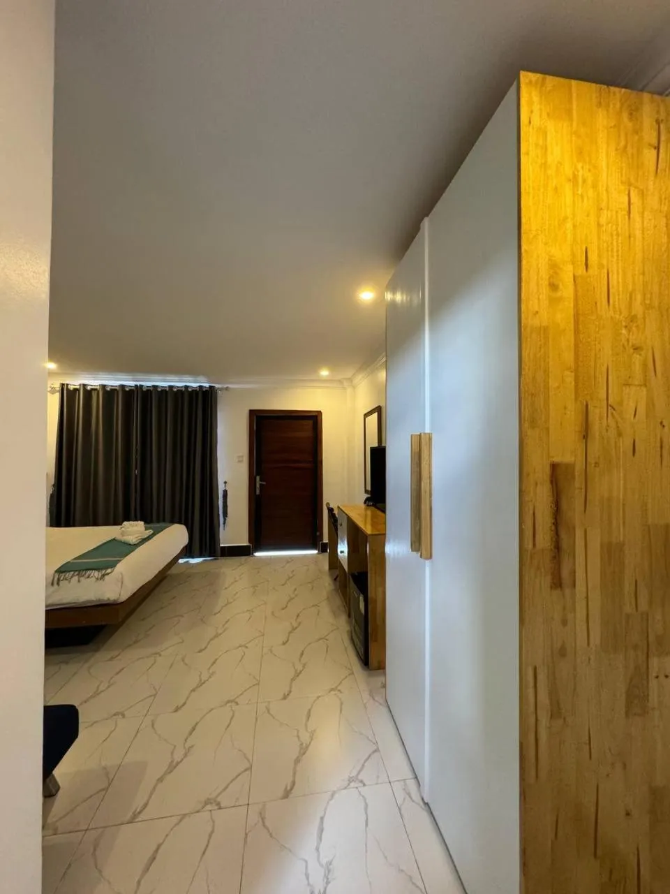 Photo of the whole room, Bed in SAMOT KHSACH RESORT ll