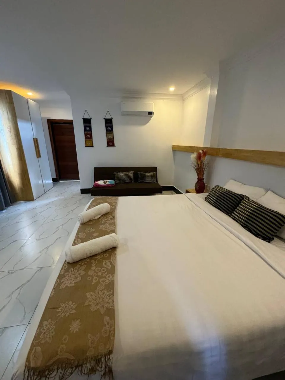 Photo of the whole room, Bed in SAMOT KHSACH RESORT ll