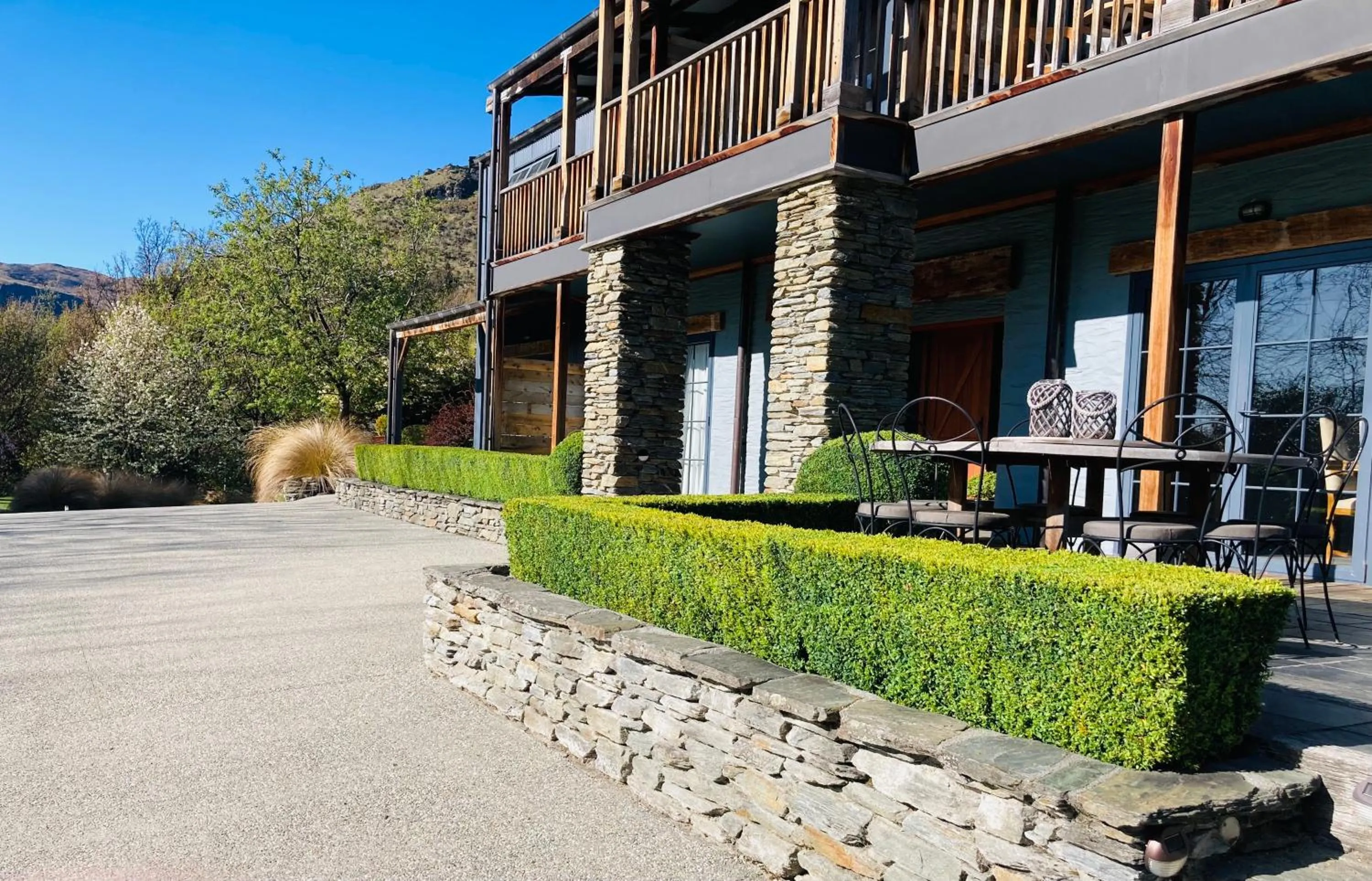 Moonlight Escape Lodge