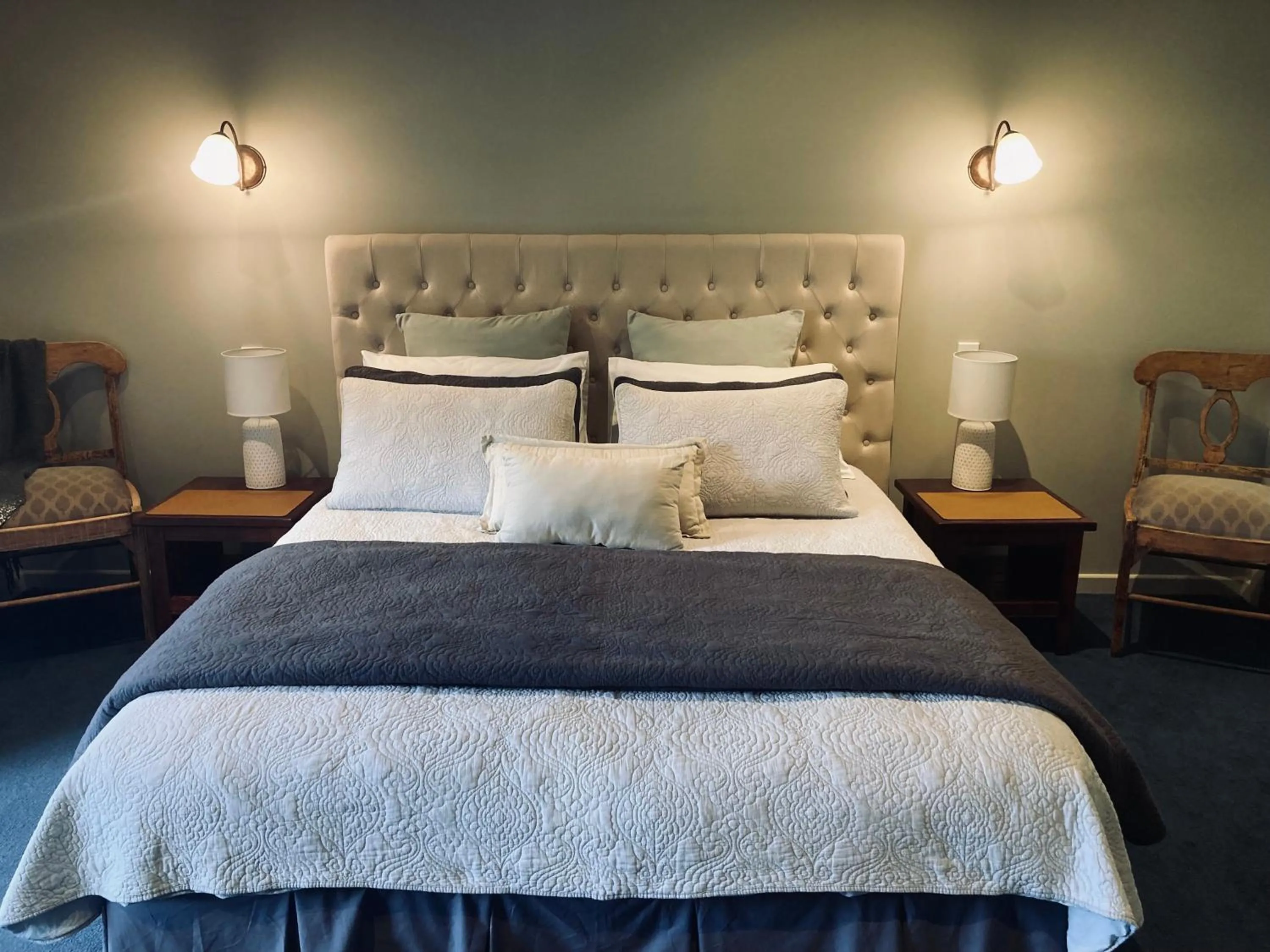 Bed in Moonlight Escape Lodge