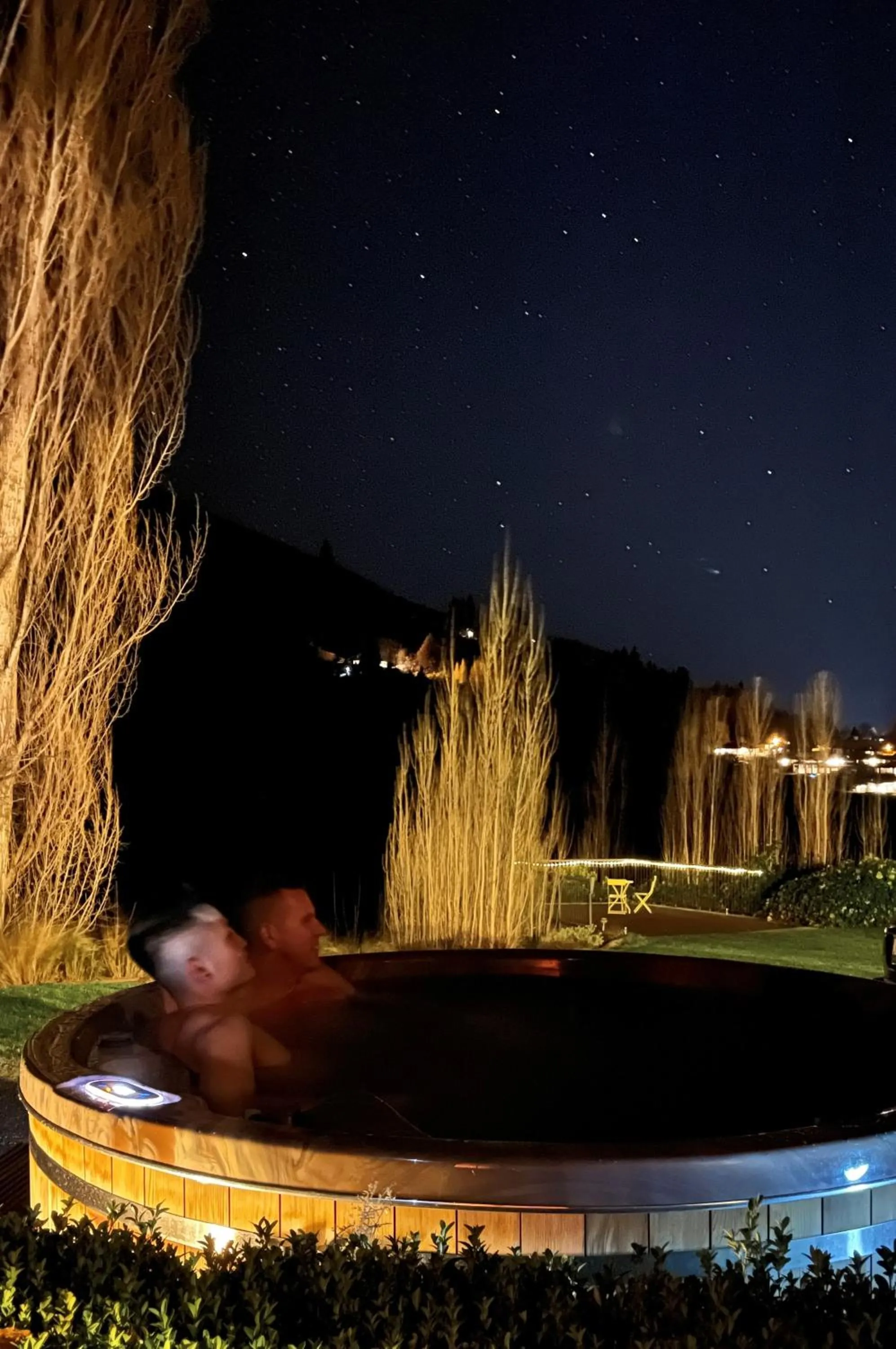 Hot Tub in Moonlight Escape Lodge