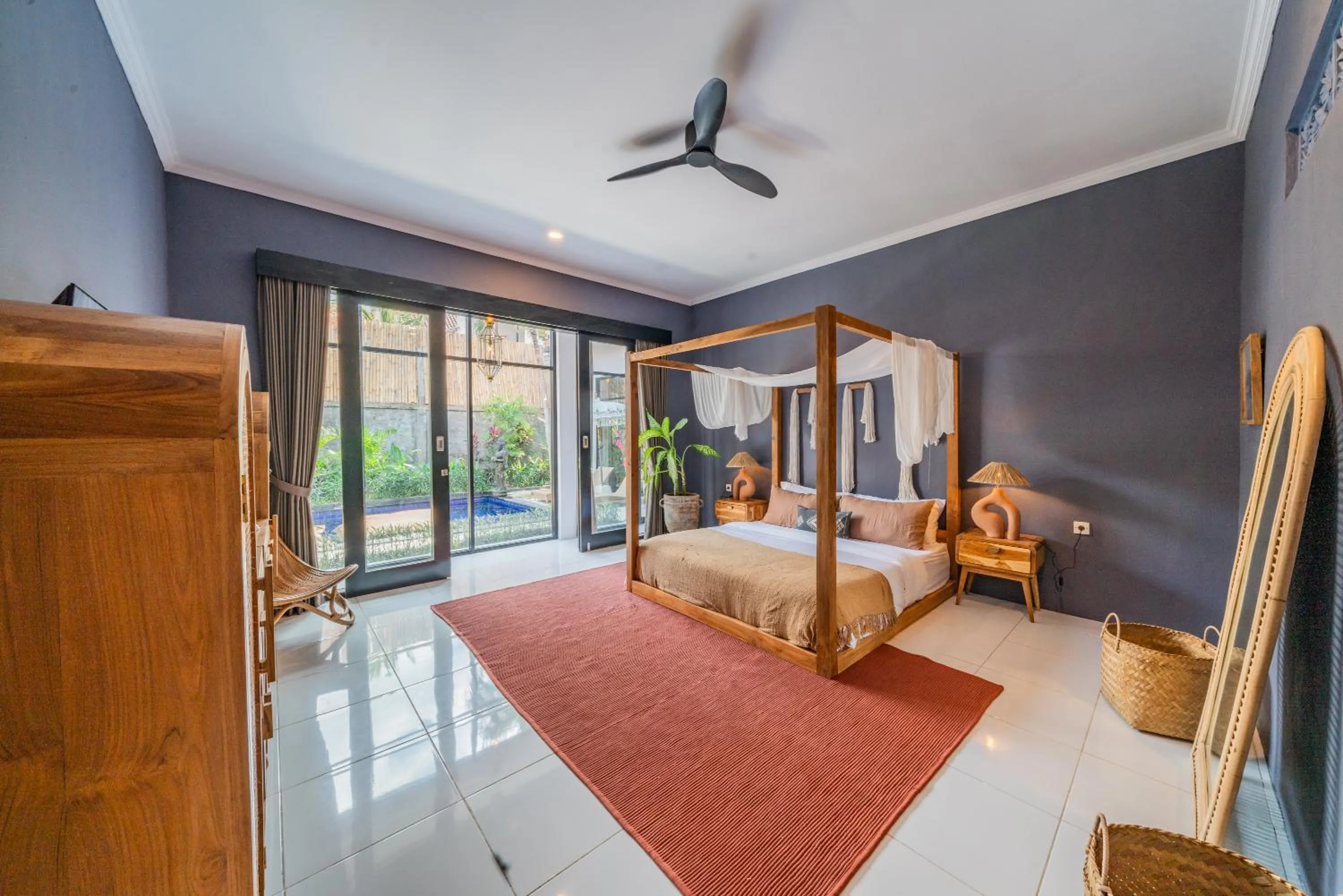 Photo of the whole room, Bed in Villa La Familia Dua