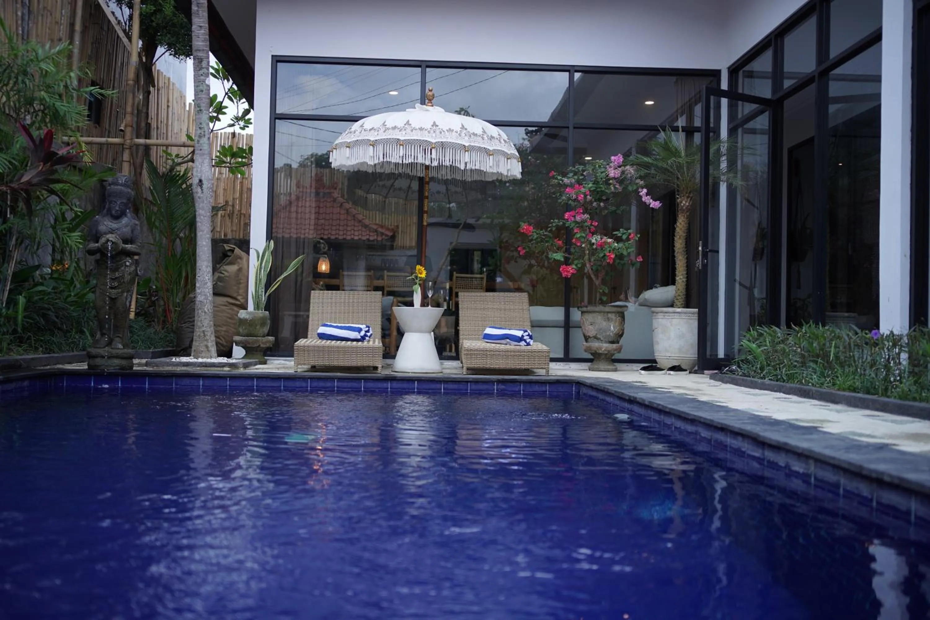 Property building in Villa La Familia Dua