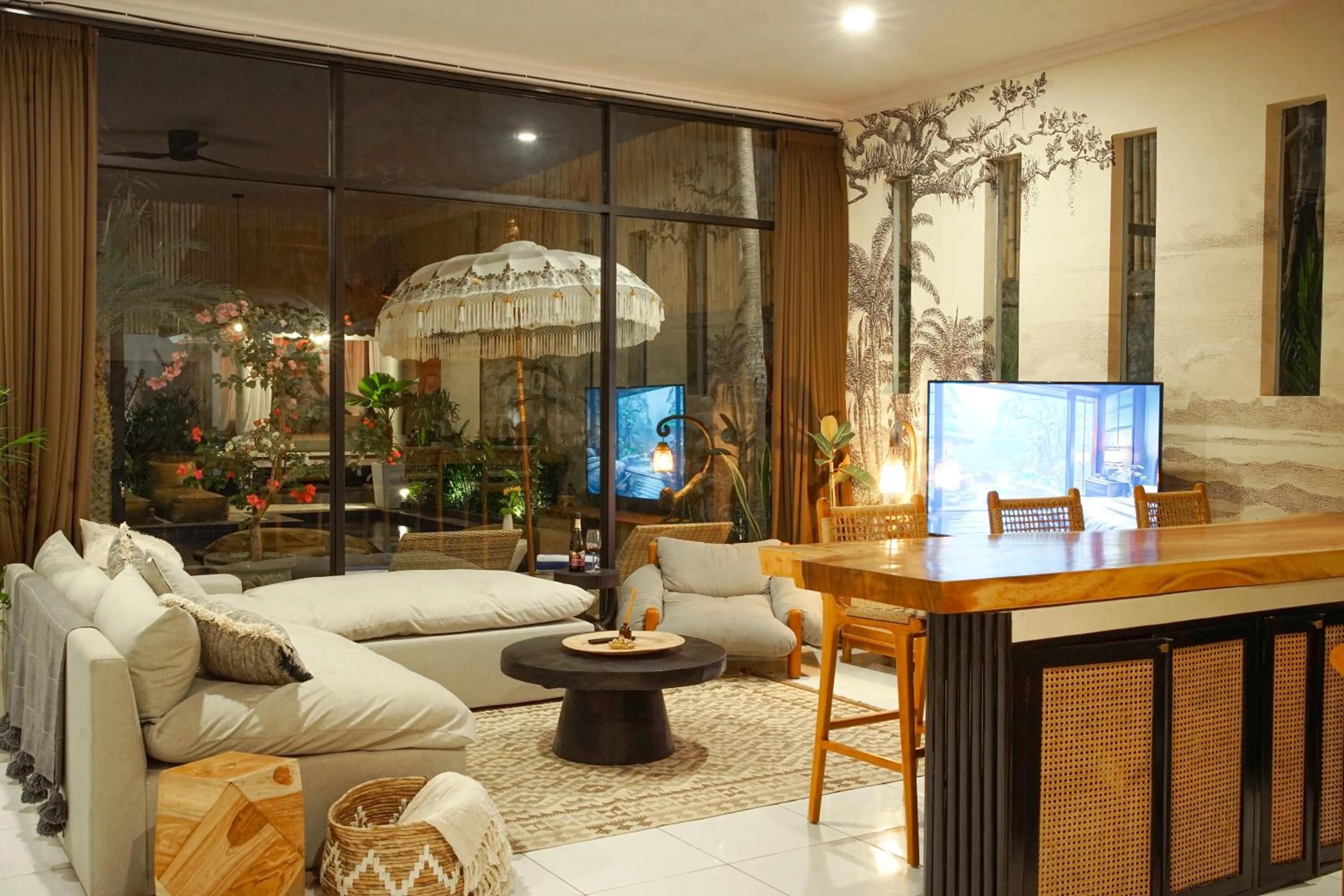 Game Room in Villa La Familia Dua