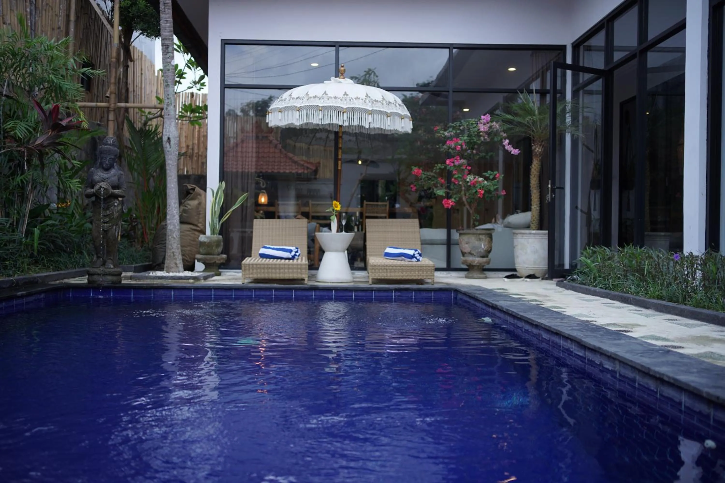 Property building in Villa La Familia Dua