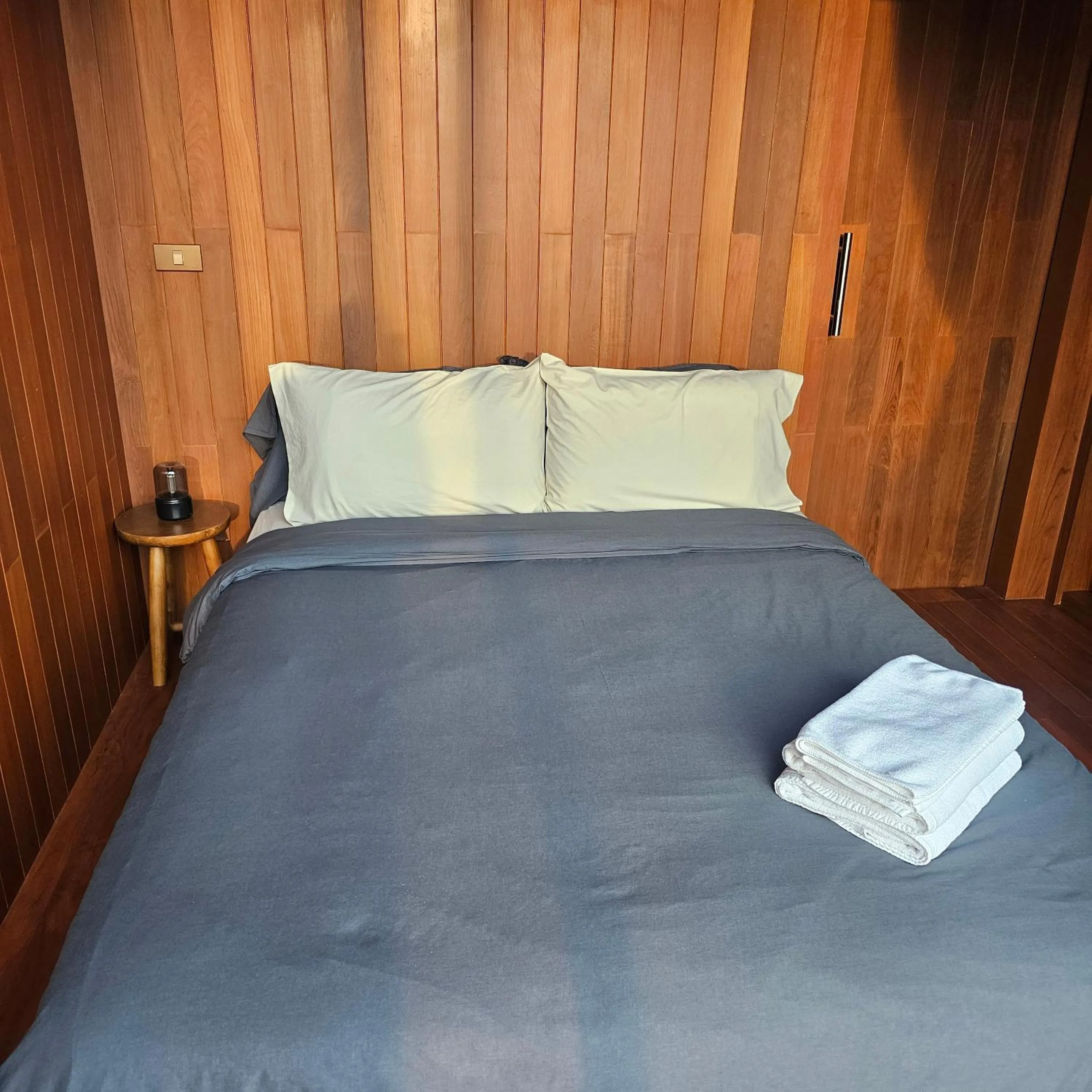 Bedroom, Bed in Pause Pranburi