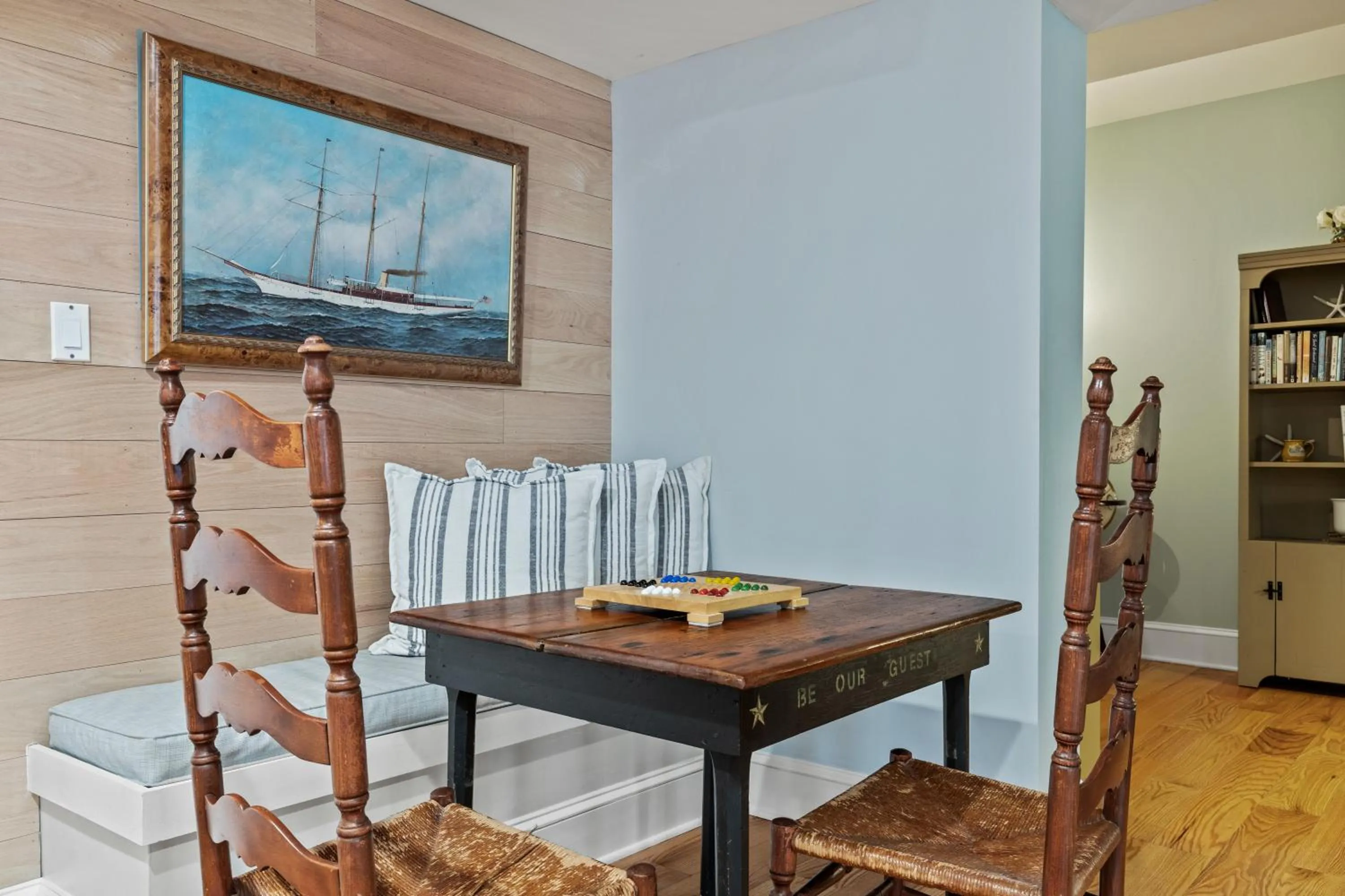 Library in The Captain Stannard