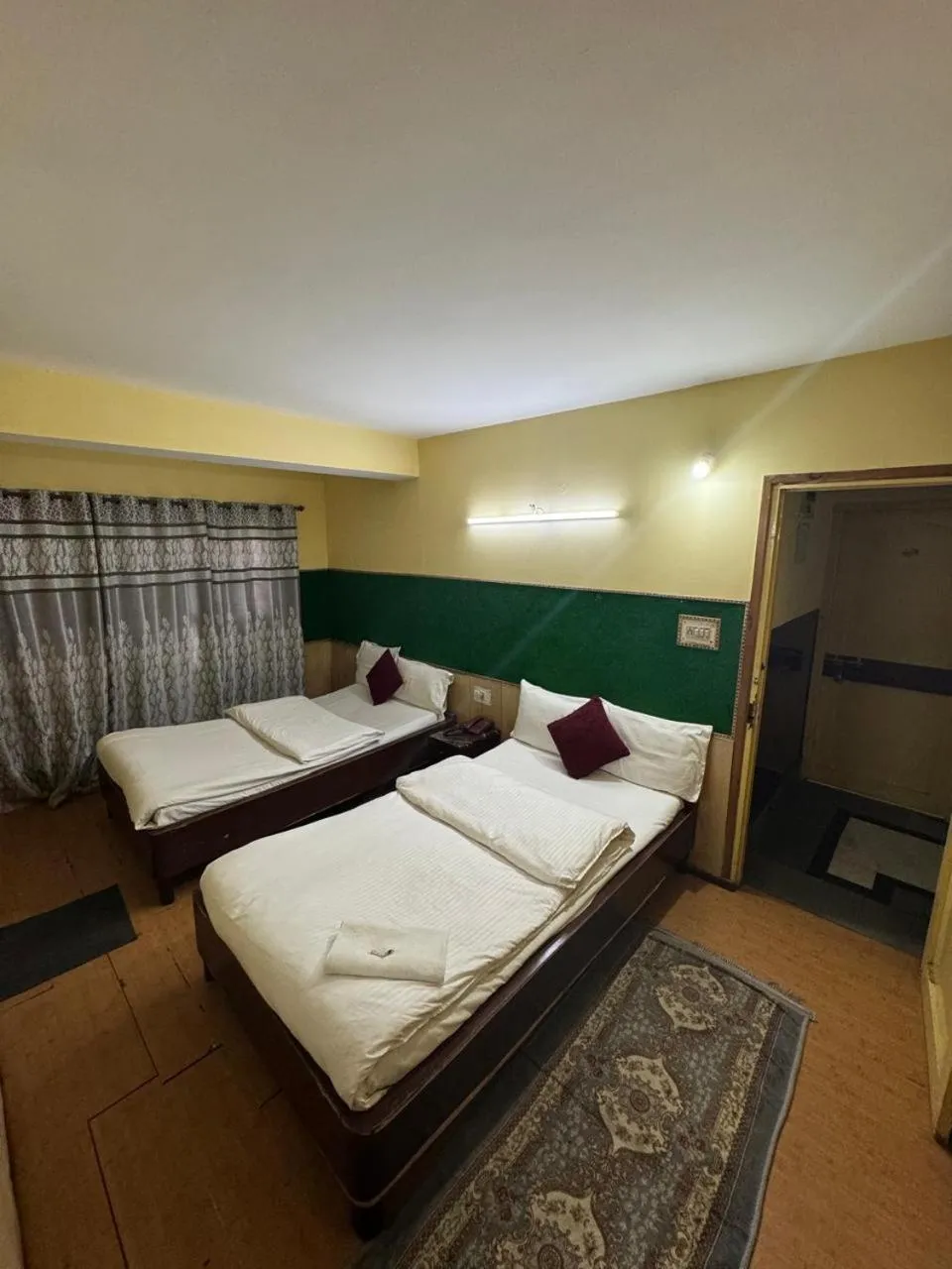 Hotel Lhonark Residency