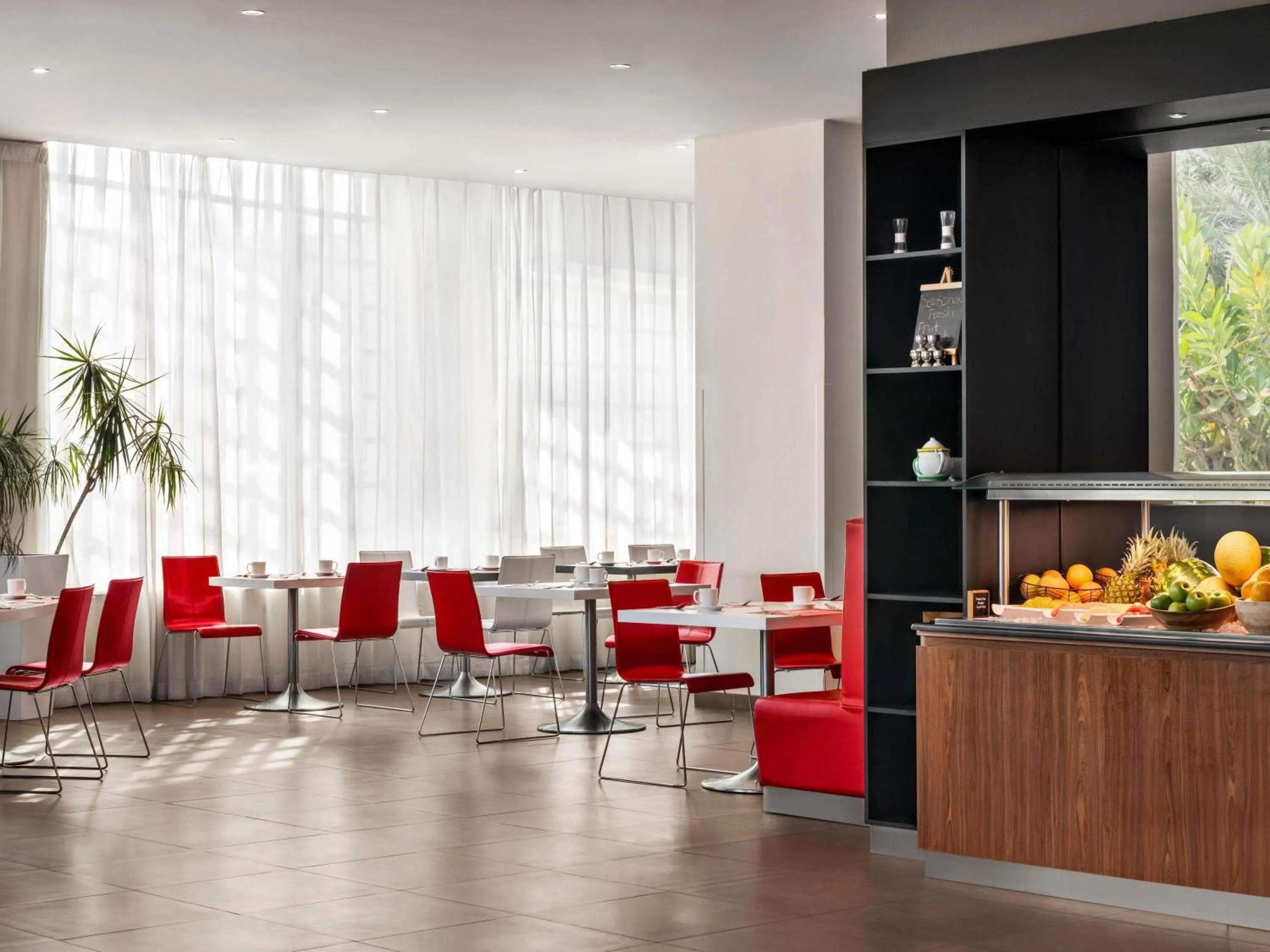 Restaurant/places to eat in ibis Seef Manama