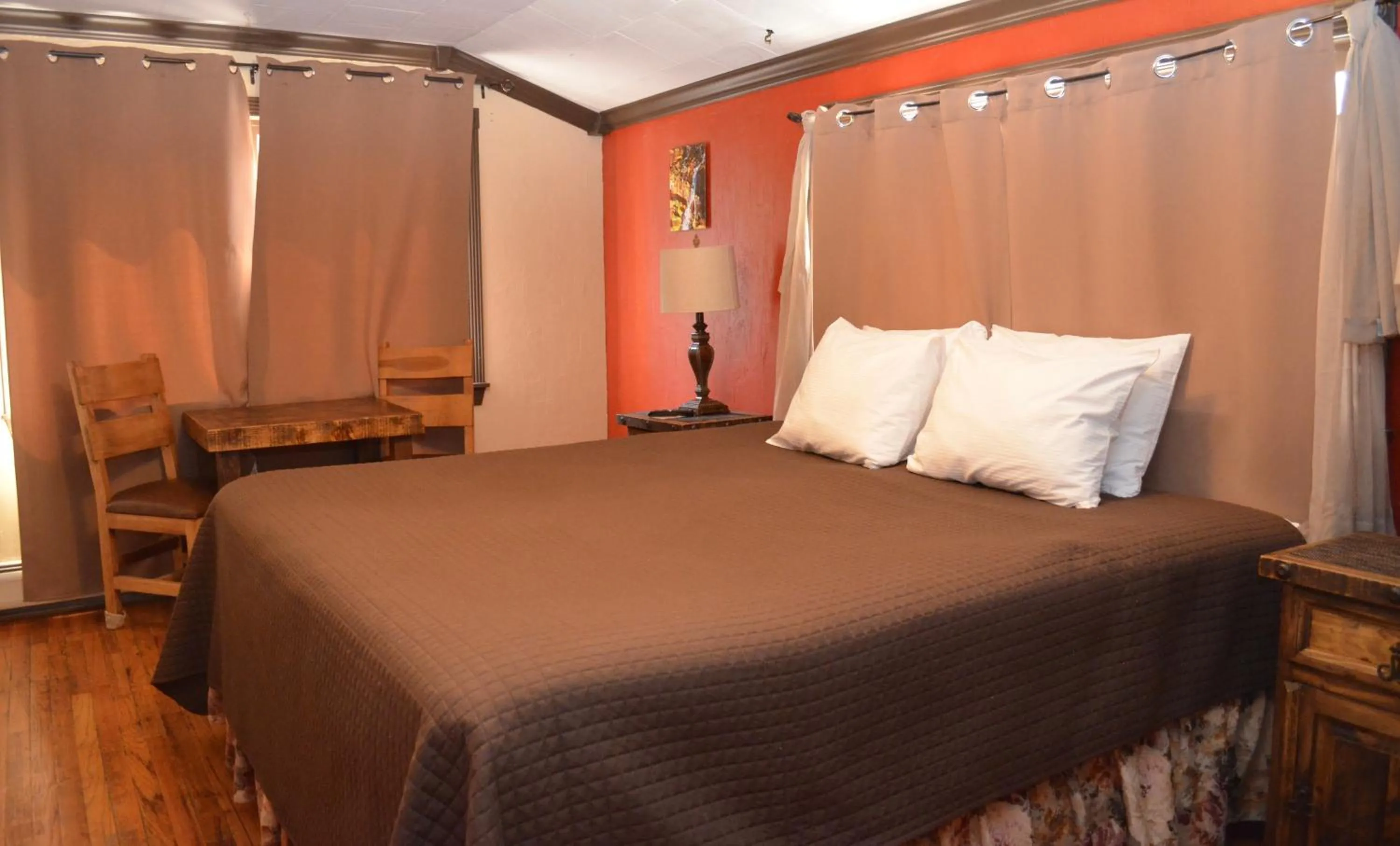 Bedroom, Bed in The Ouray Main Street Inn