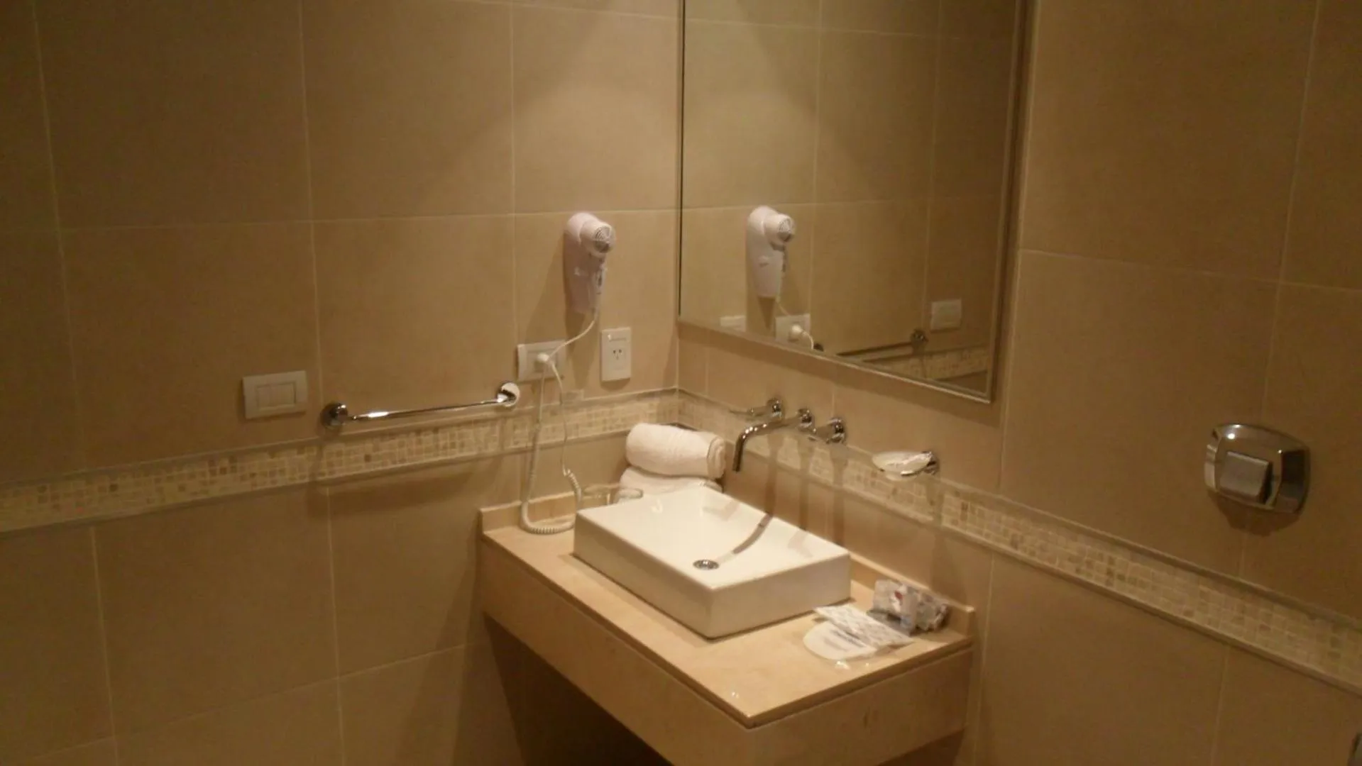 Bathroom in Howard Johnson Hotel Piedras Moras