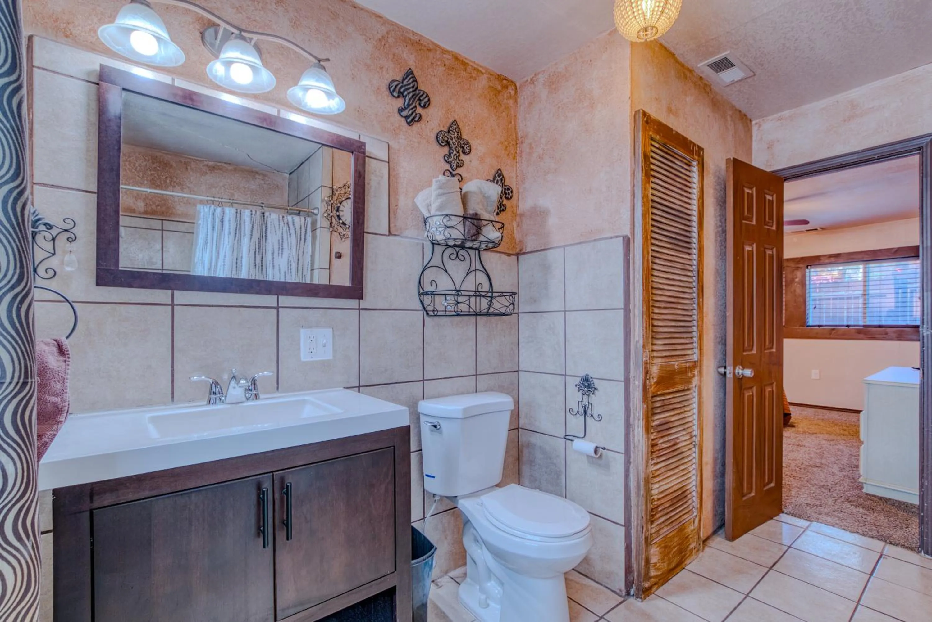 Enchanted Hideaway Cabins and Cottages