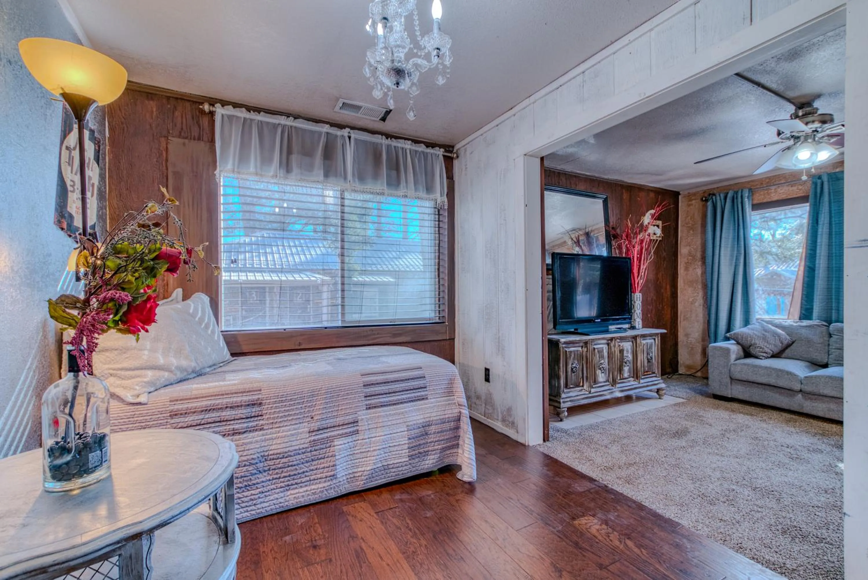 Bed in Enchanted Hideaway Cabins and Cottages