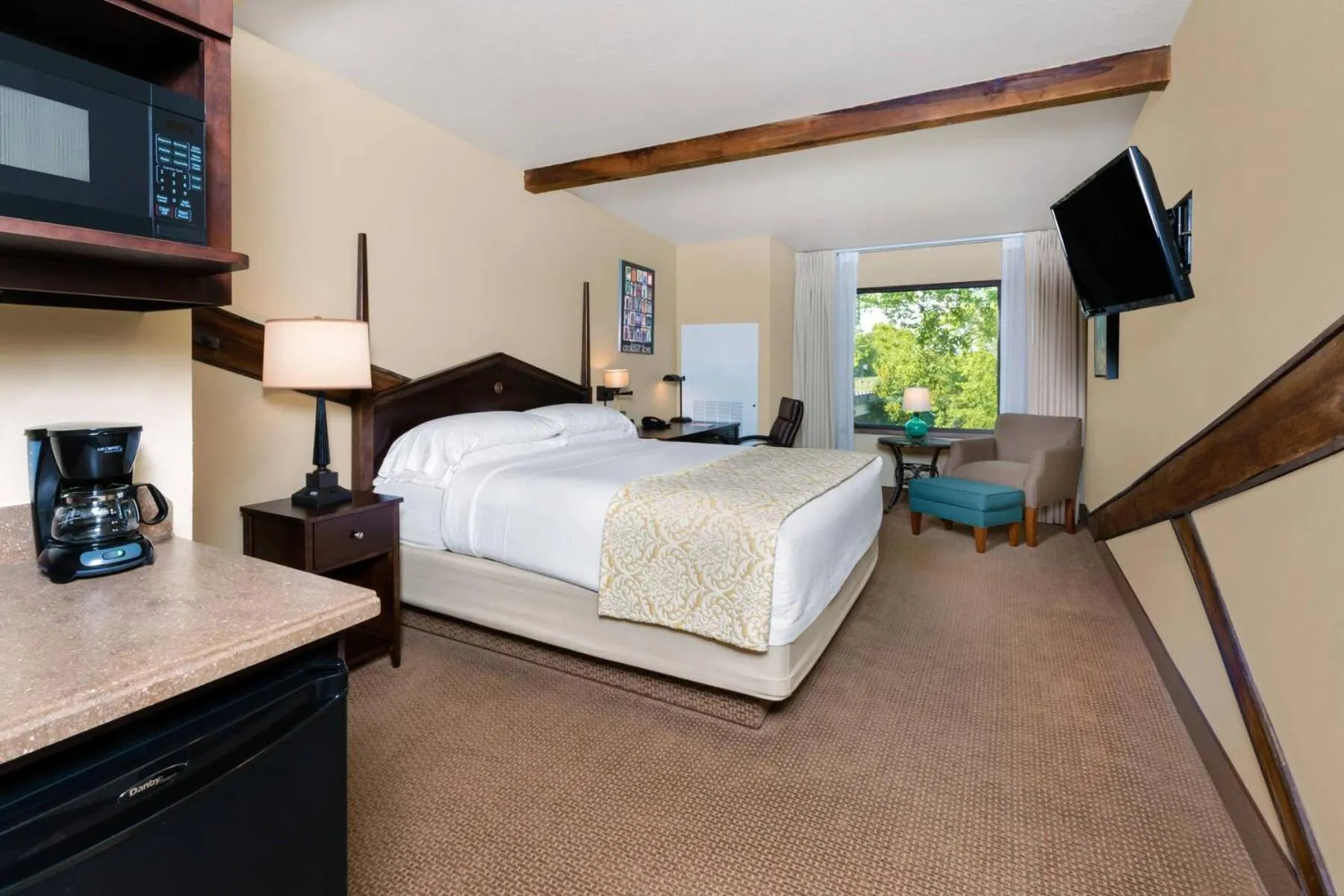 Bedroom, Bed in Hawthorn Extended Stay by Wyndham Rome