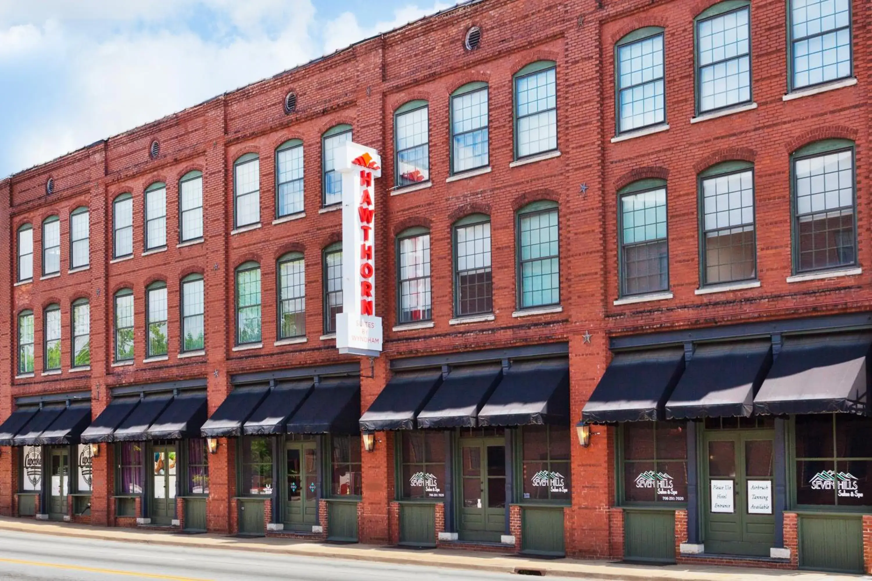 Property building in Hawthorn Extended Stay by Wyndham Rome Property building in Hawthorn Extended Stay by Wyndham Rome