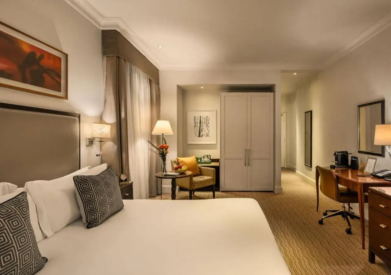 Executive King Room in St. James' Court, A Taj Hotel, London Executive King Room in St. James' Court, A Taj Hotel, London