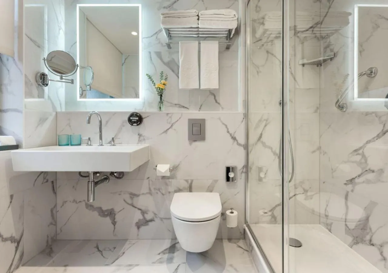 Bathroom in St. James' Court, A Taj Hotel, London