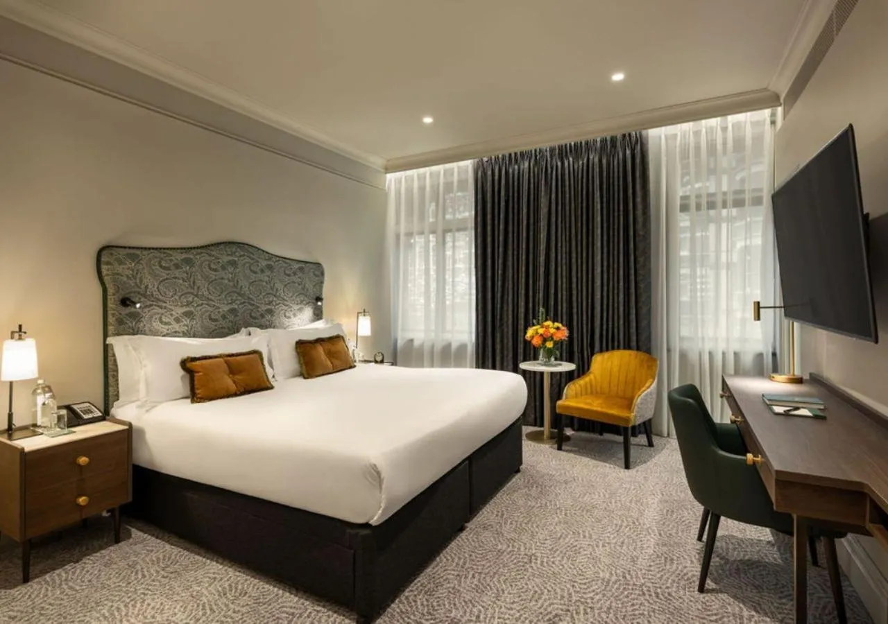 Bedroom, Bed in St. James' Court, A Taj Hotel, London